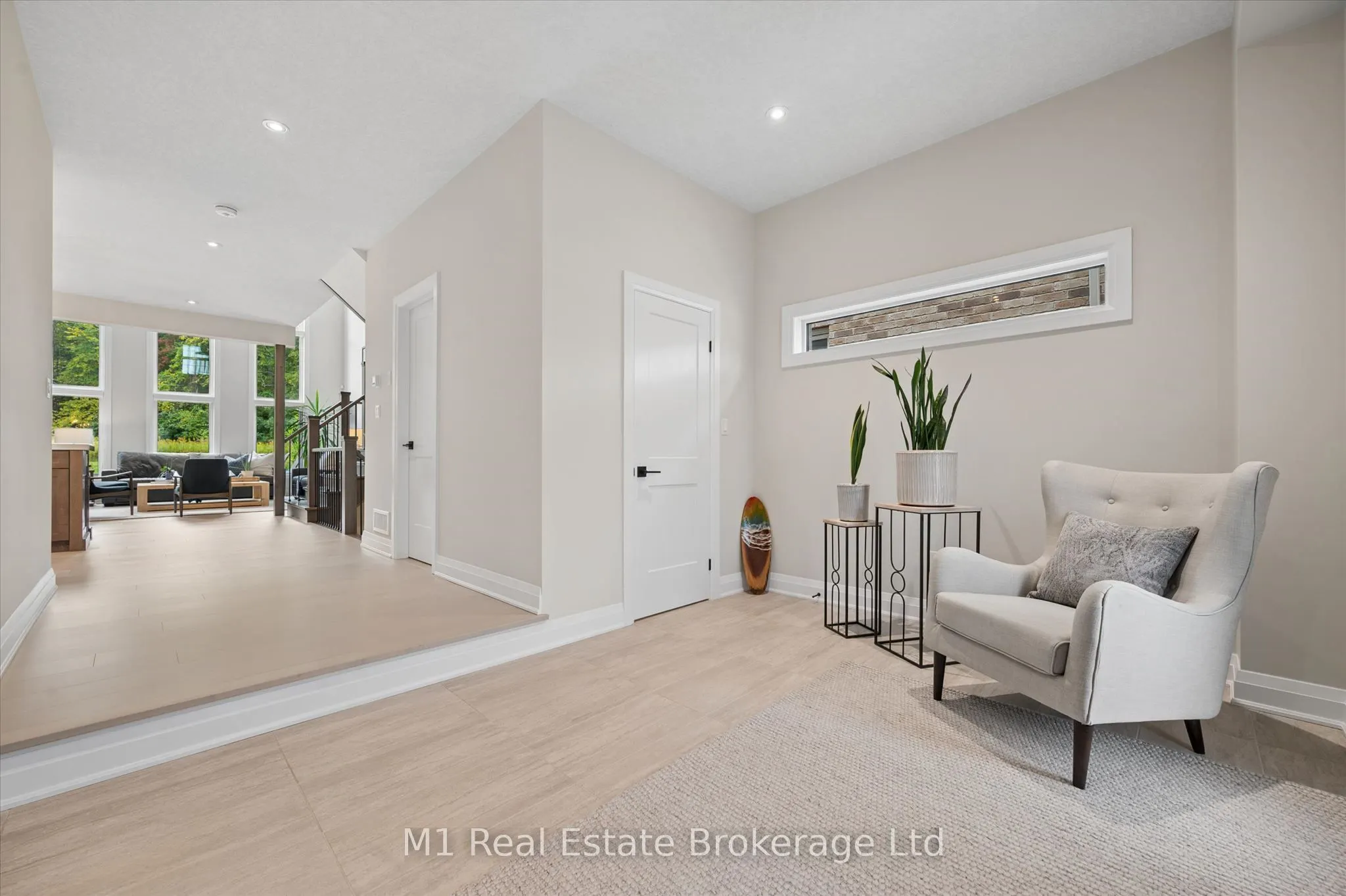 545 Bridgemill Crescent