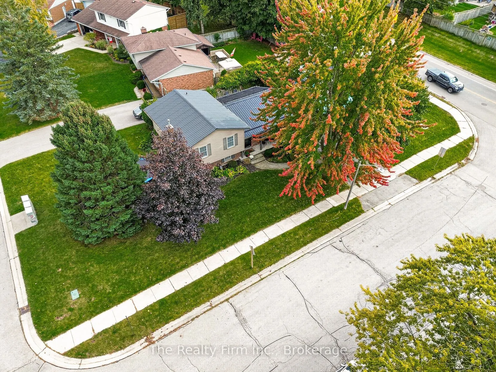 2 Greenwood Road