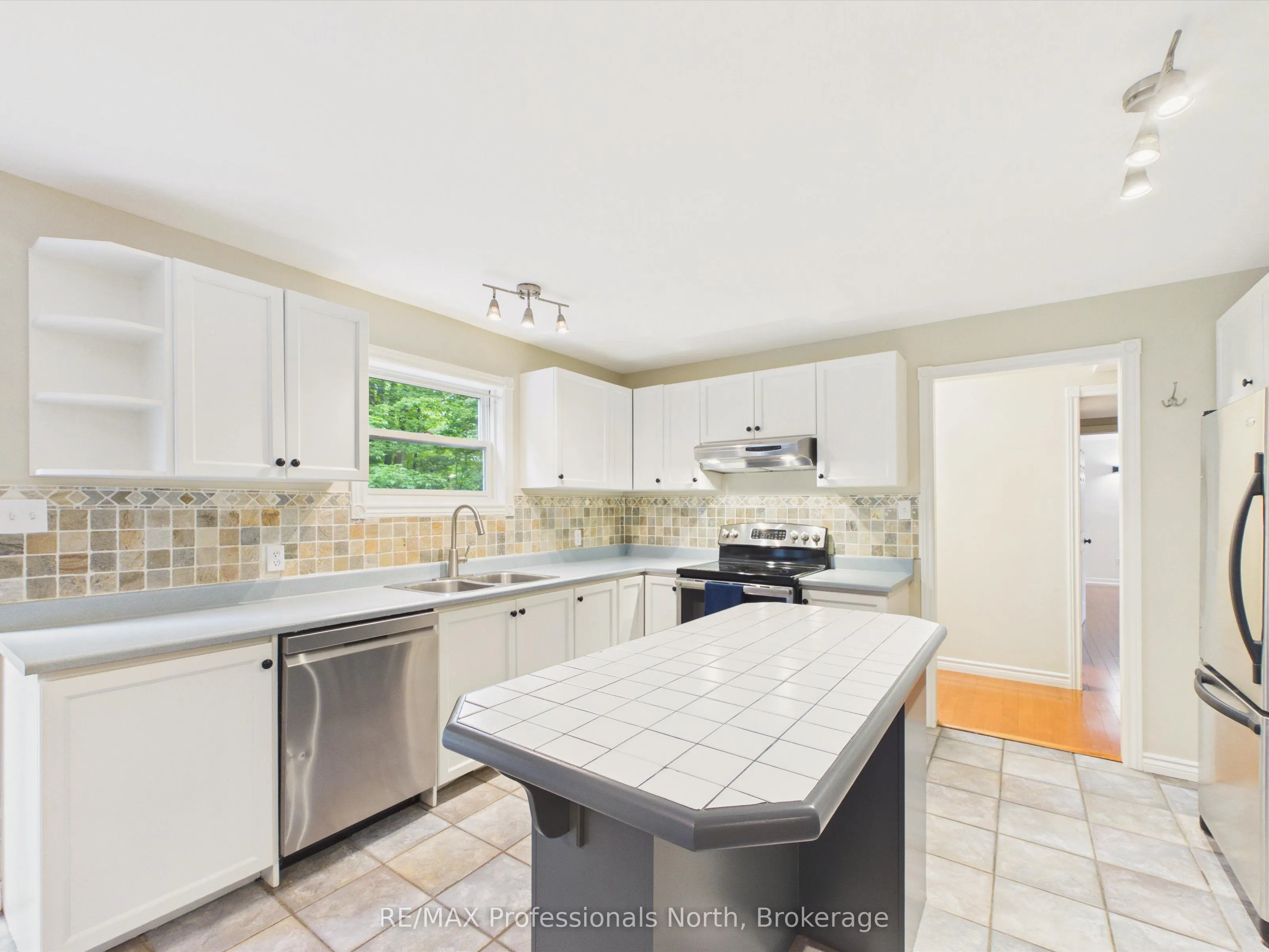 1130 Cedar Lane