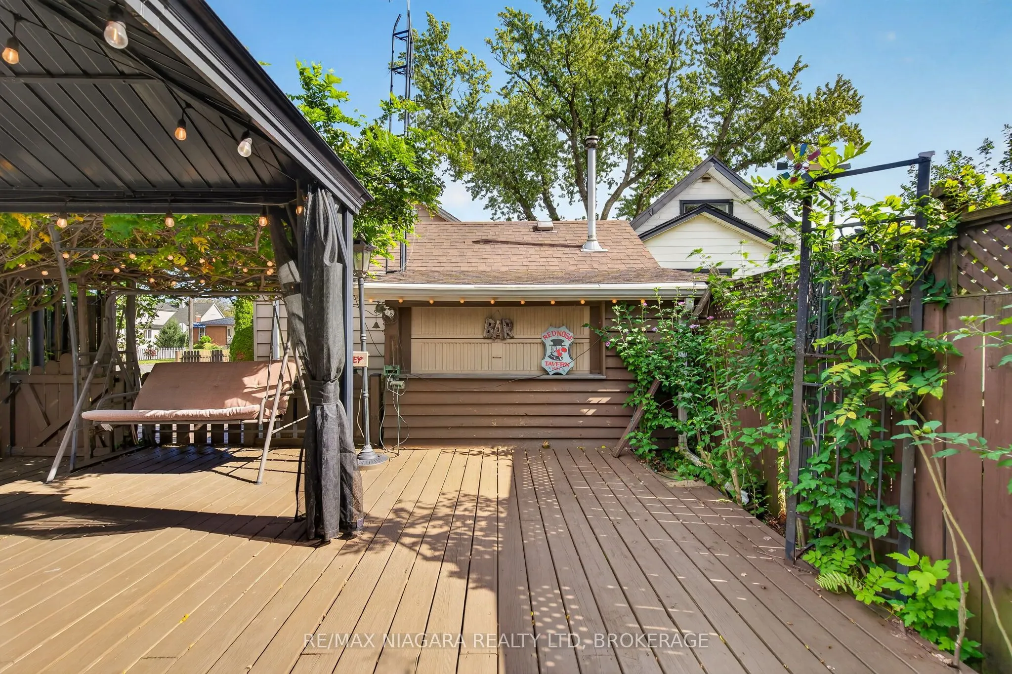 5657 Prince Edward Avenue