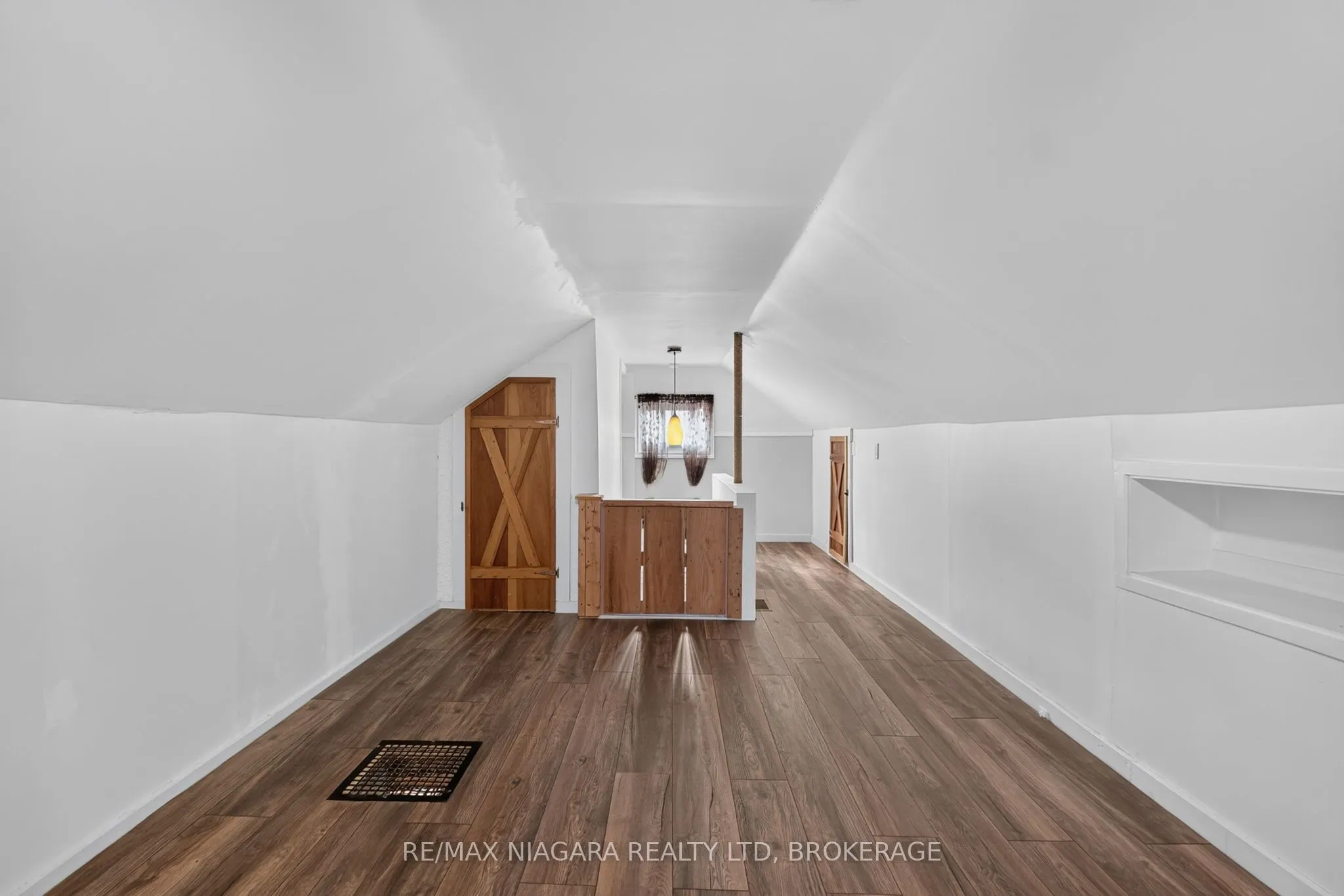 5657 Prince Edward Avenue