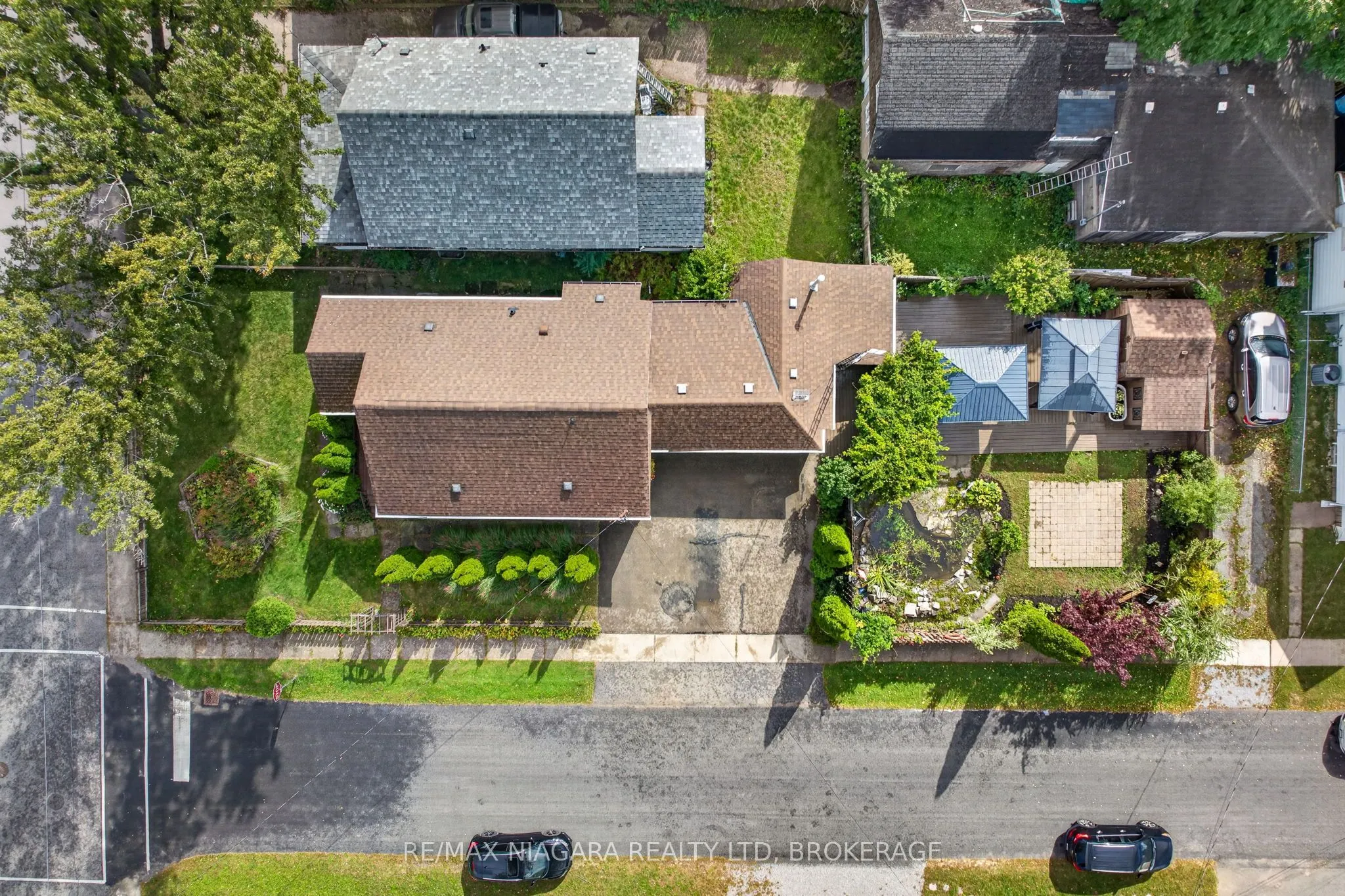 5657 Prince Edward Avenue