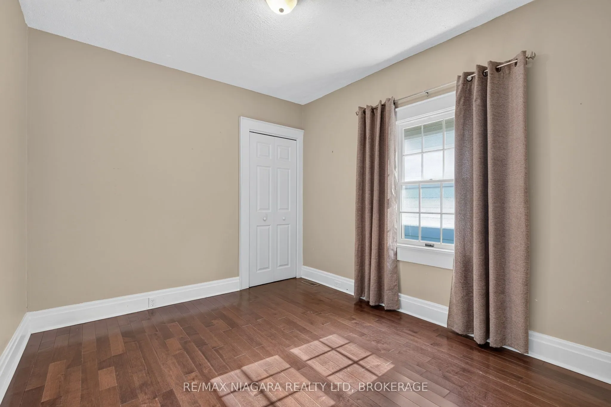 5657 Prince Edward Avenue