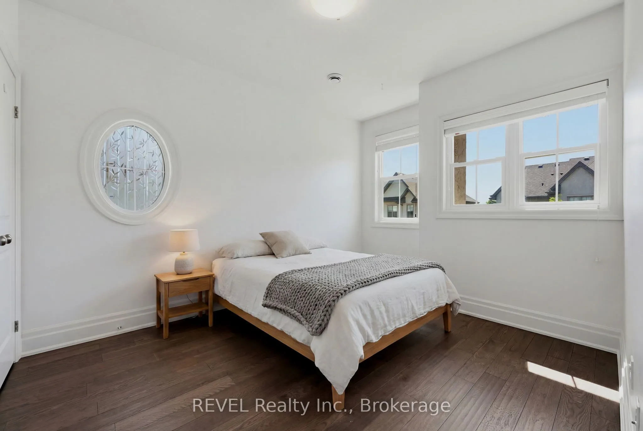 14 St. Andrews Lane S #S14