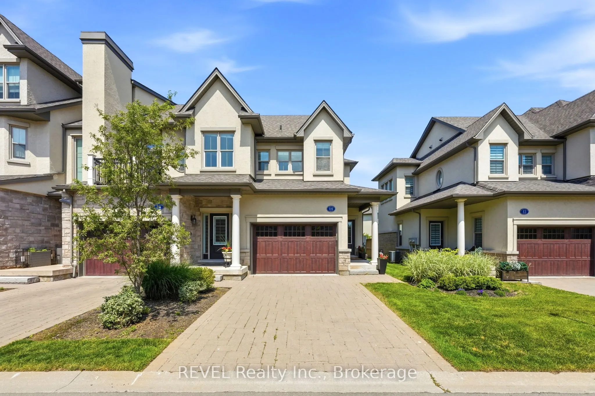 14 St. Andrews Lane S #S14