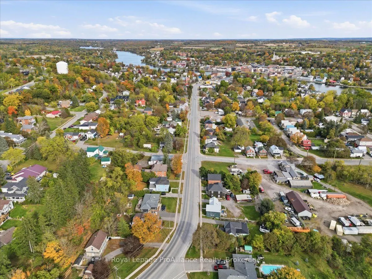 193 Bridge Street W