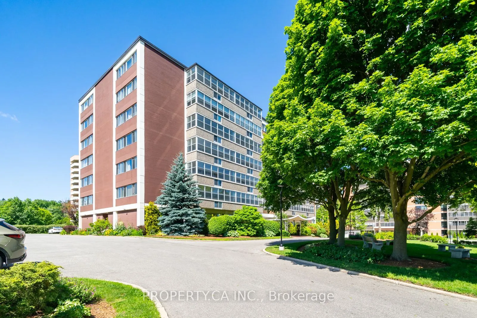 45 Westmount Road N #404