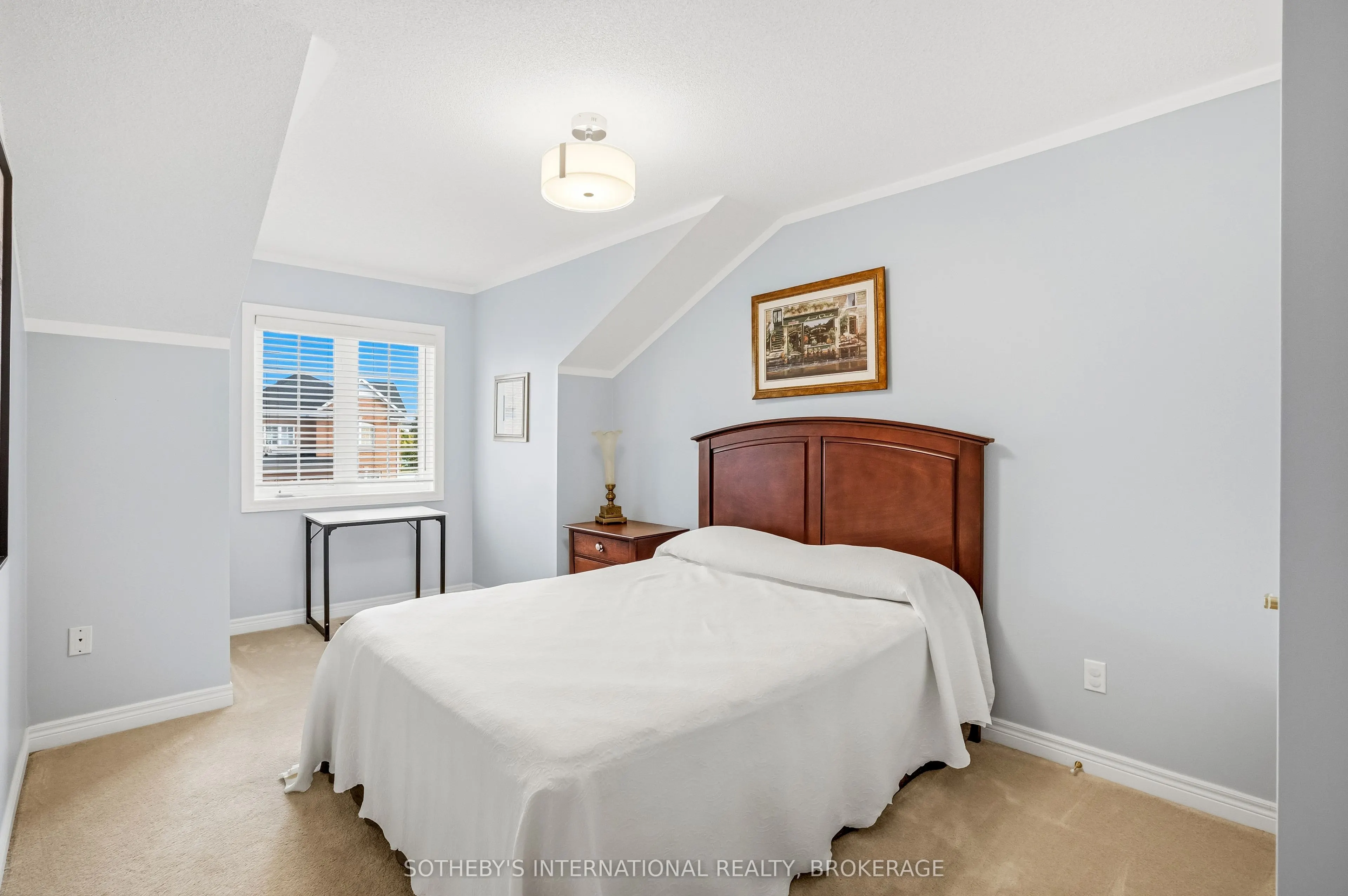 4 Alex Grant Place