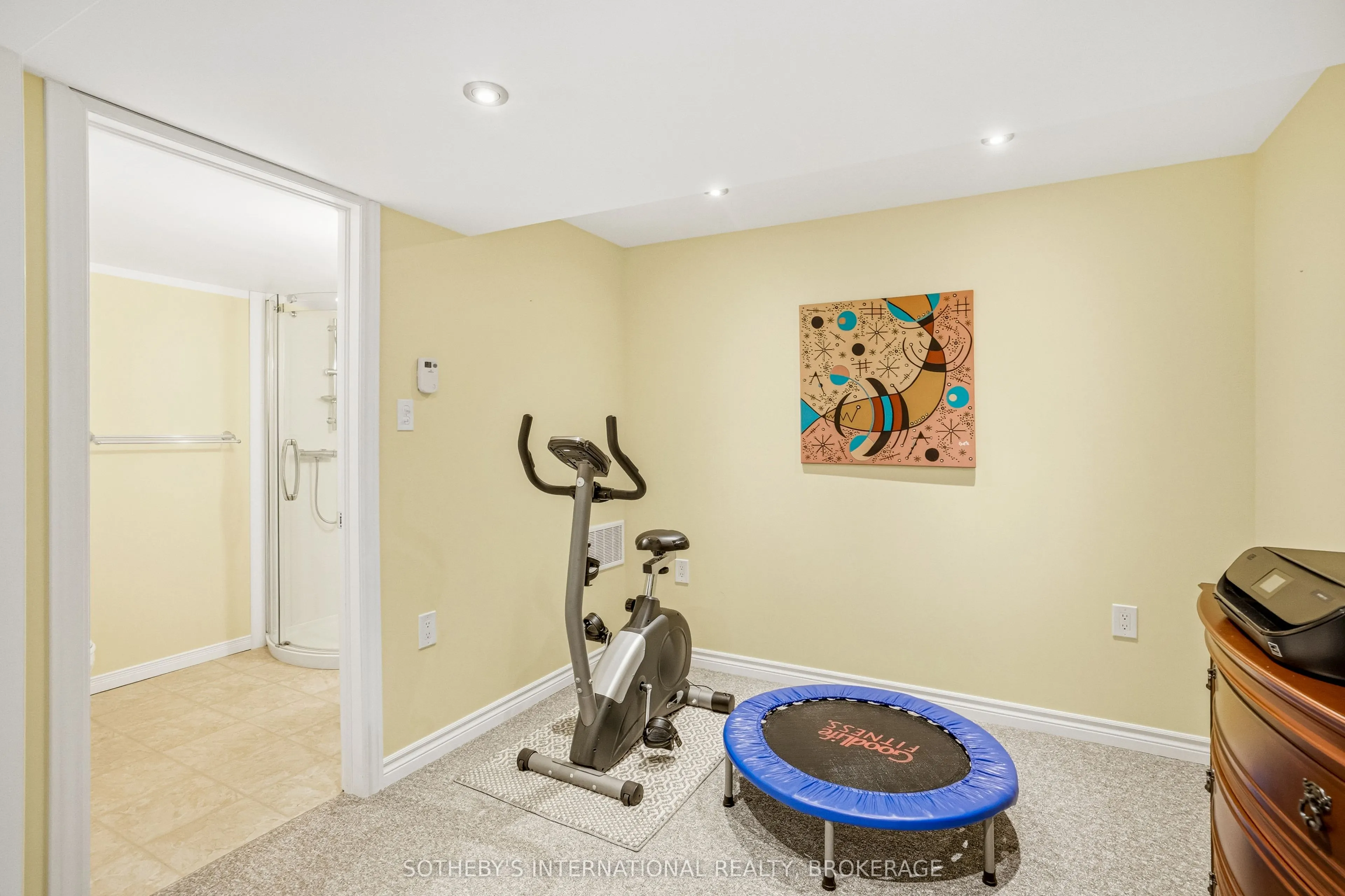 4 Alex Grant Place