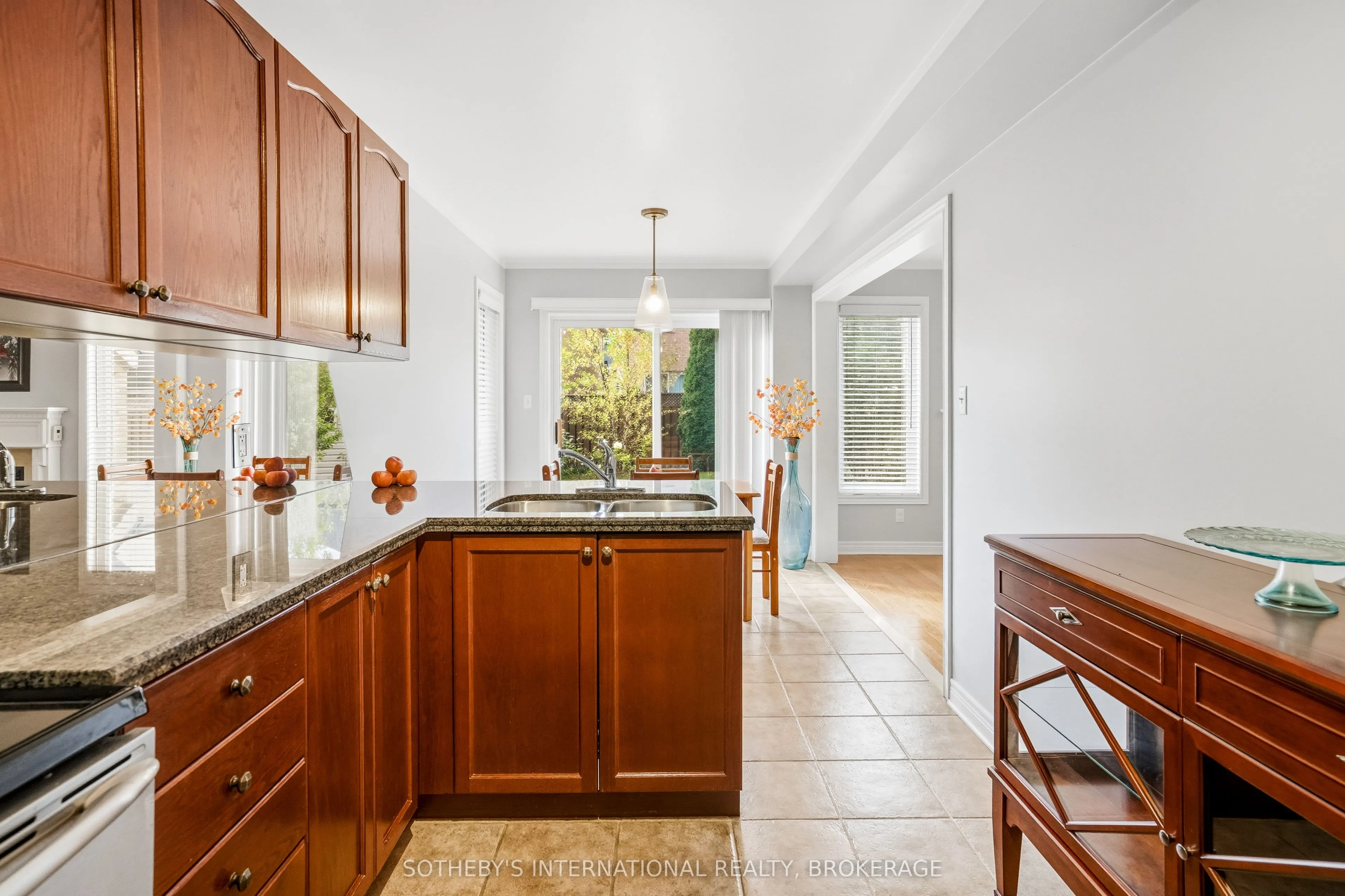 4 Alex Grant Place