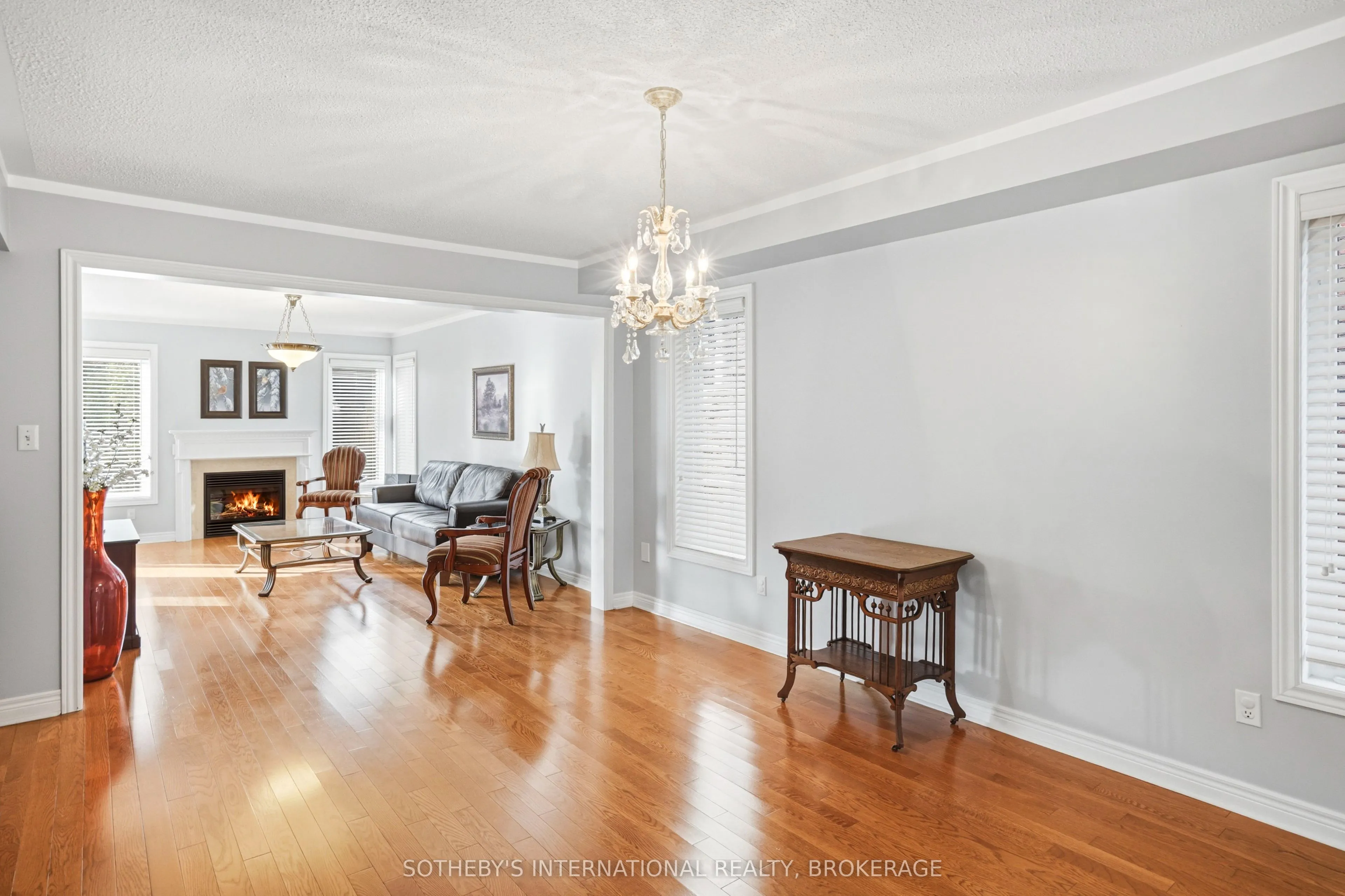 4 Alex Grant Place