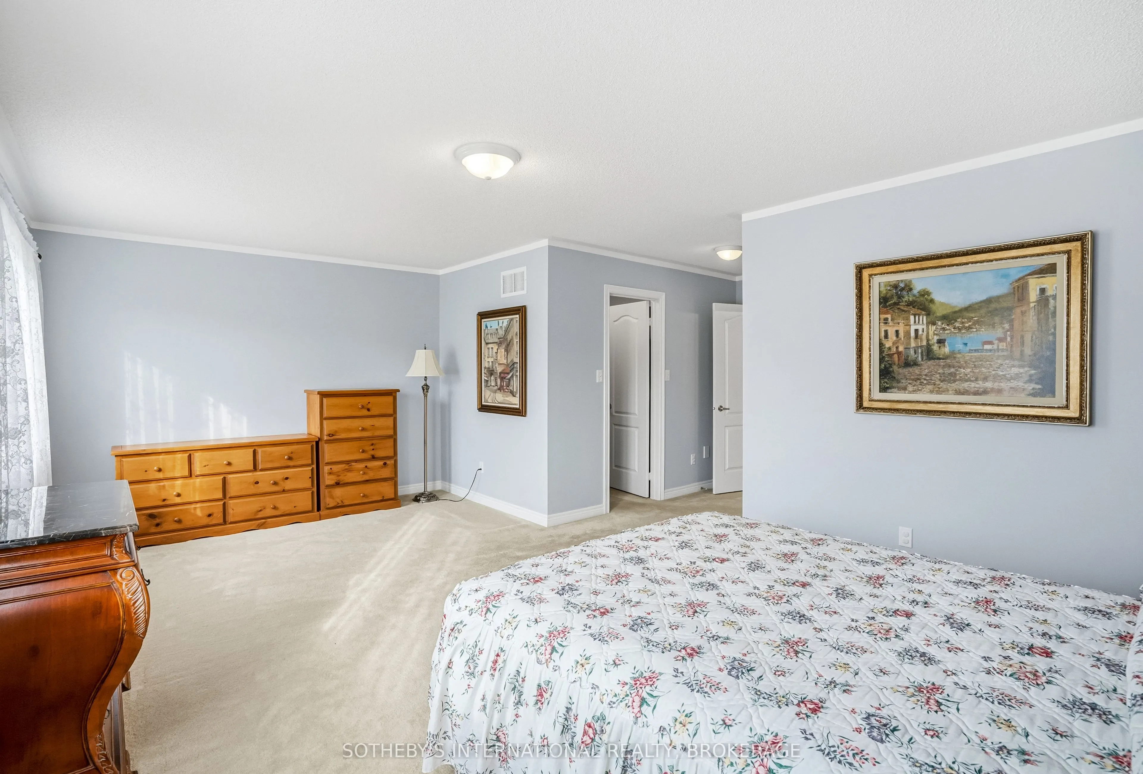 4 Alex Grant Place