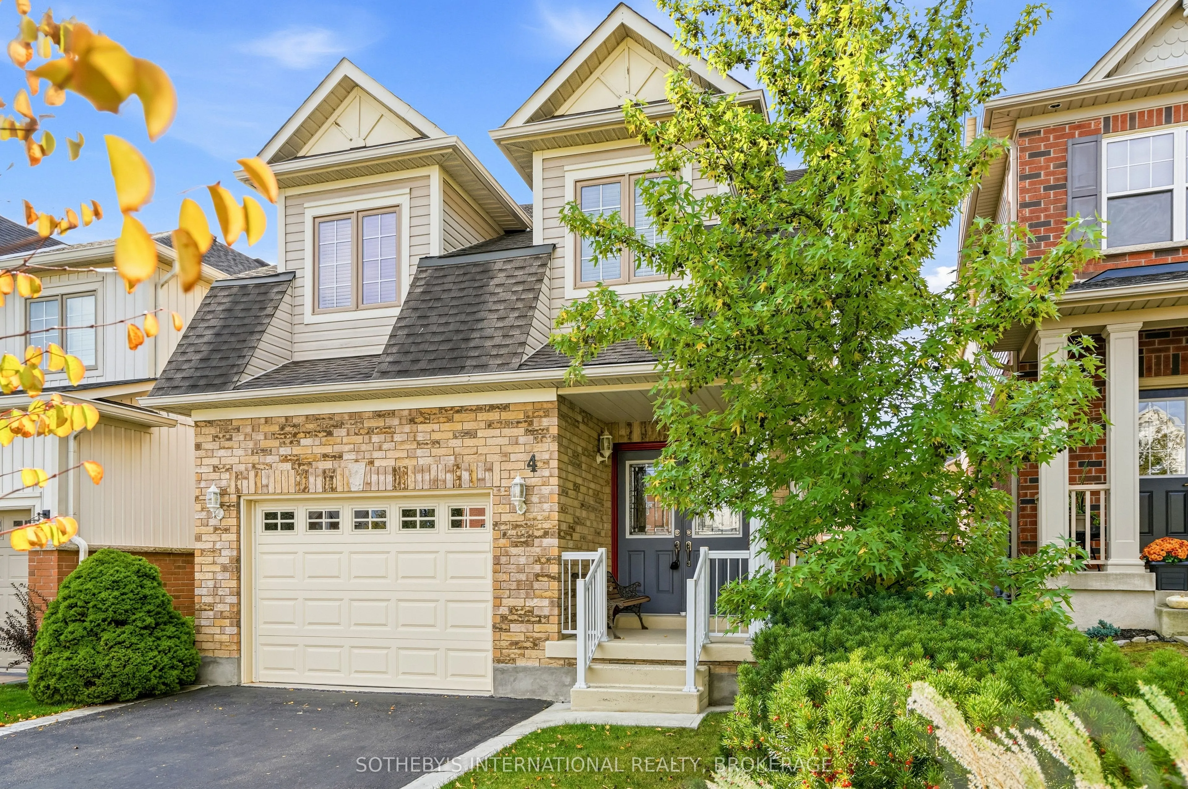 4 Alex Grant Place