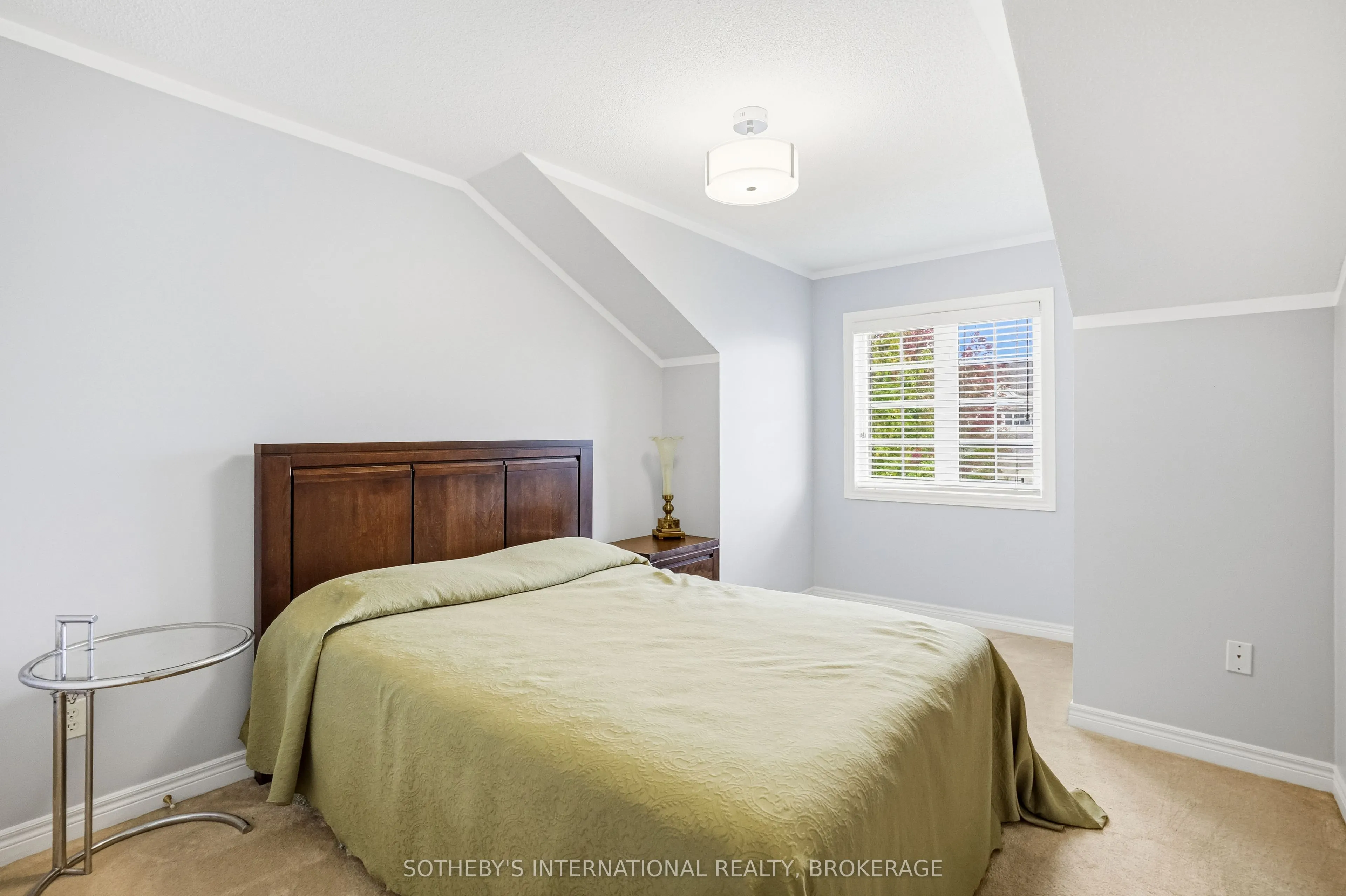 4 Alex Grant Place