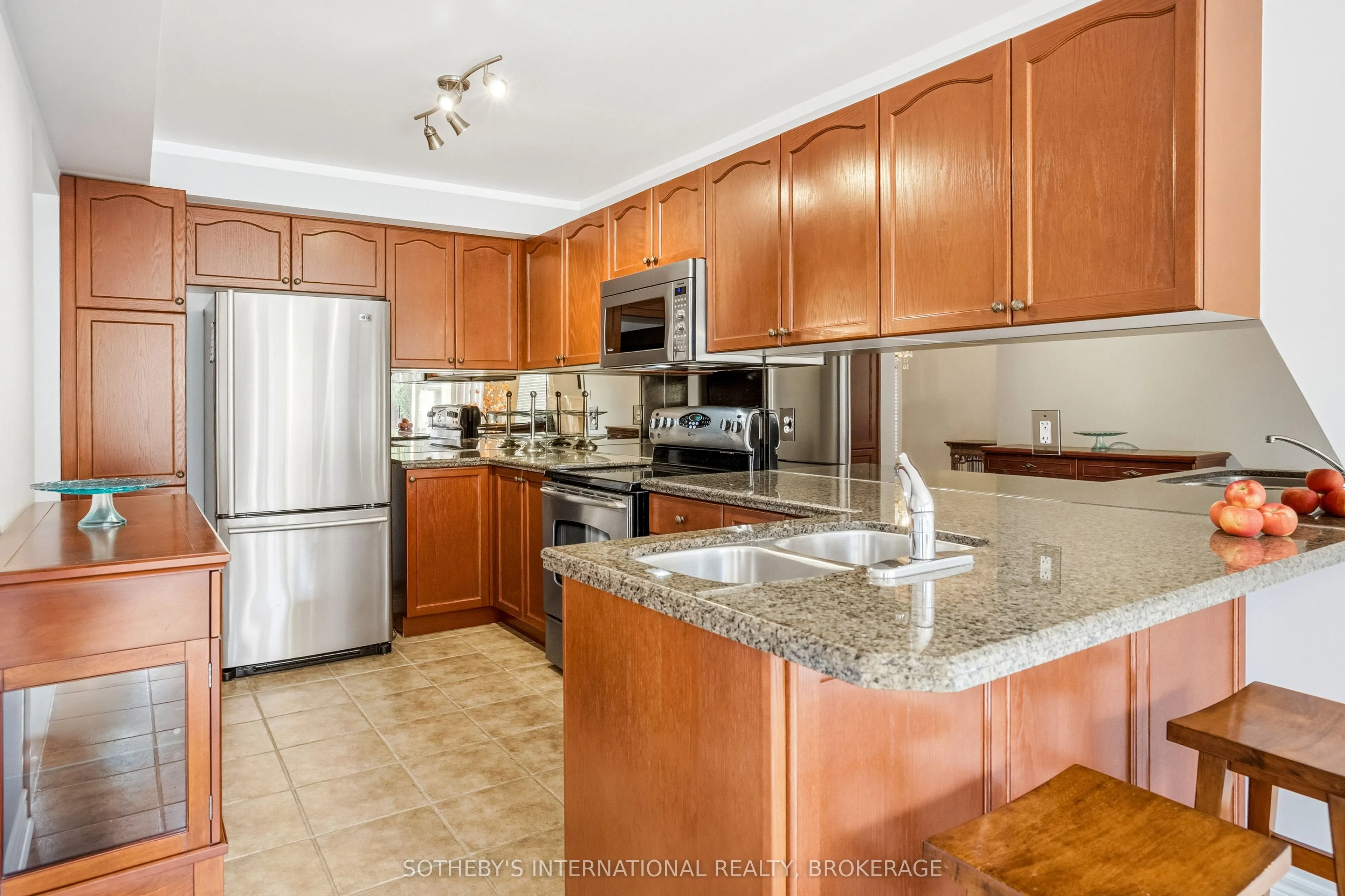 4 Alex Grant Place