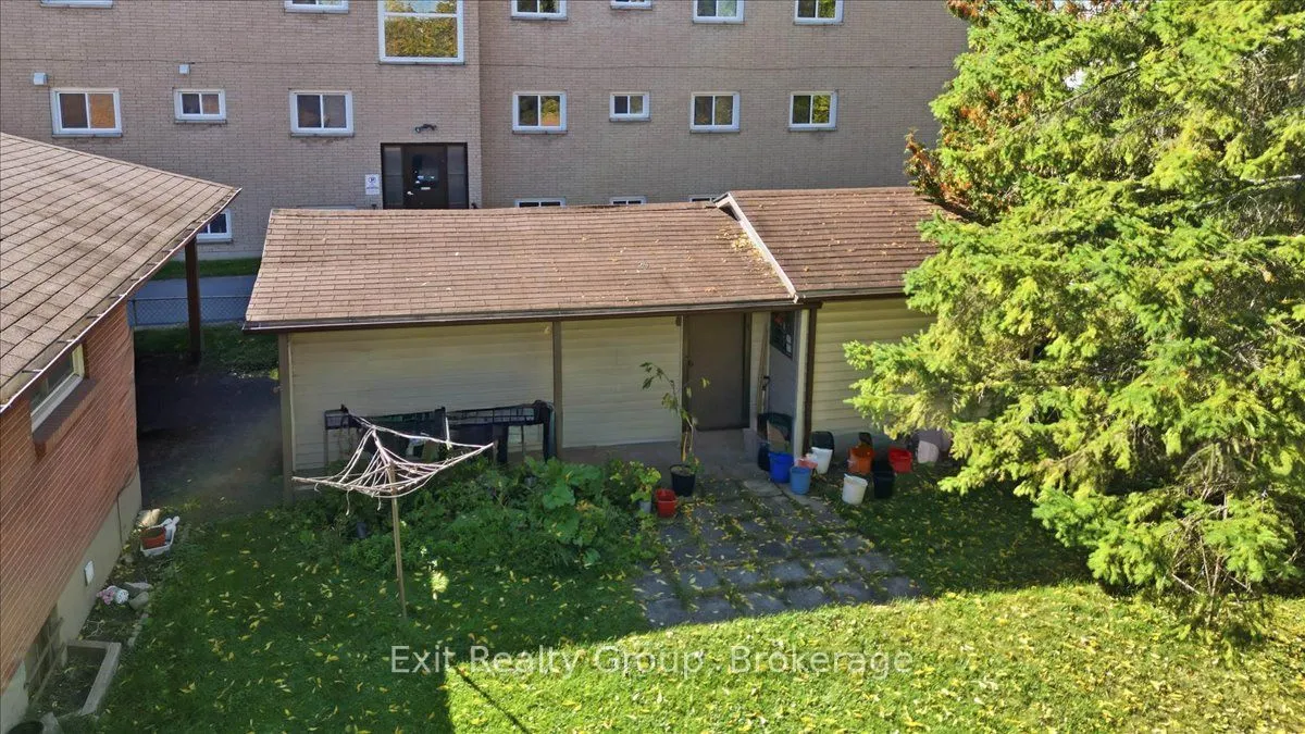 196 Yeomans Street