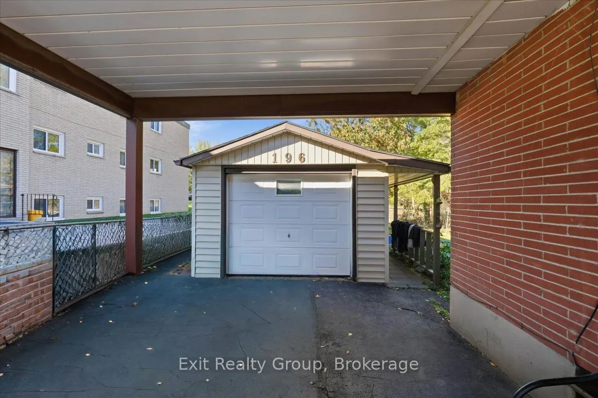 196 Yeomans Street