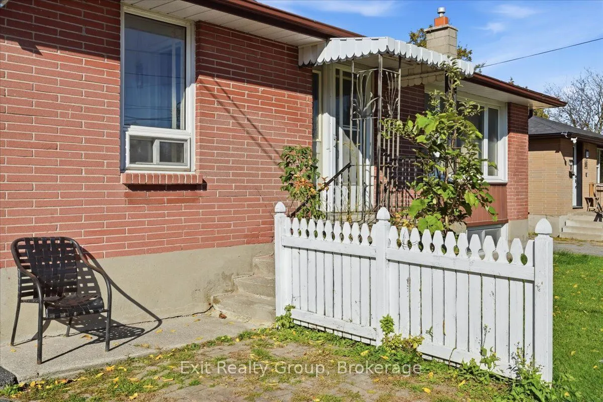 196 Yeomans Street