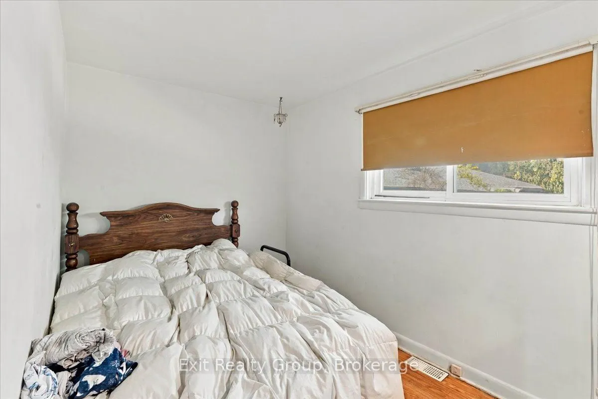 196 Yeomans Street