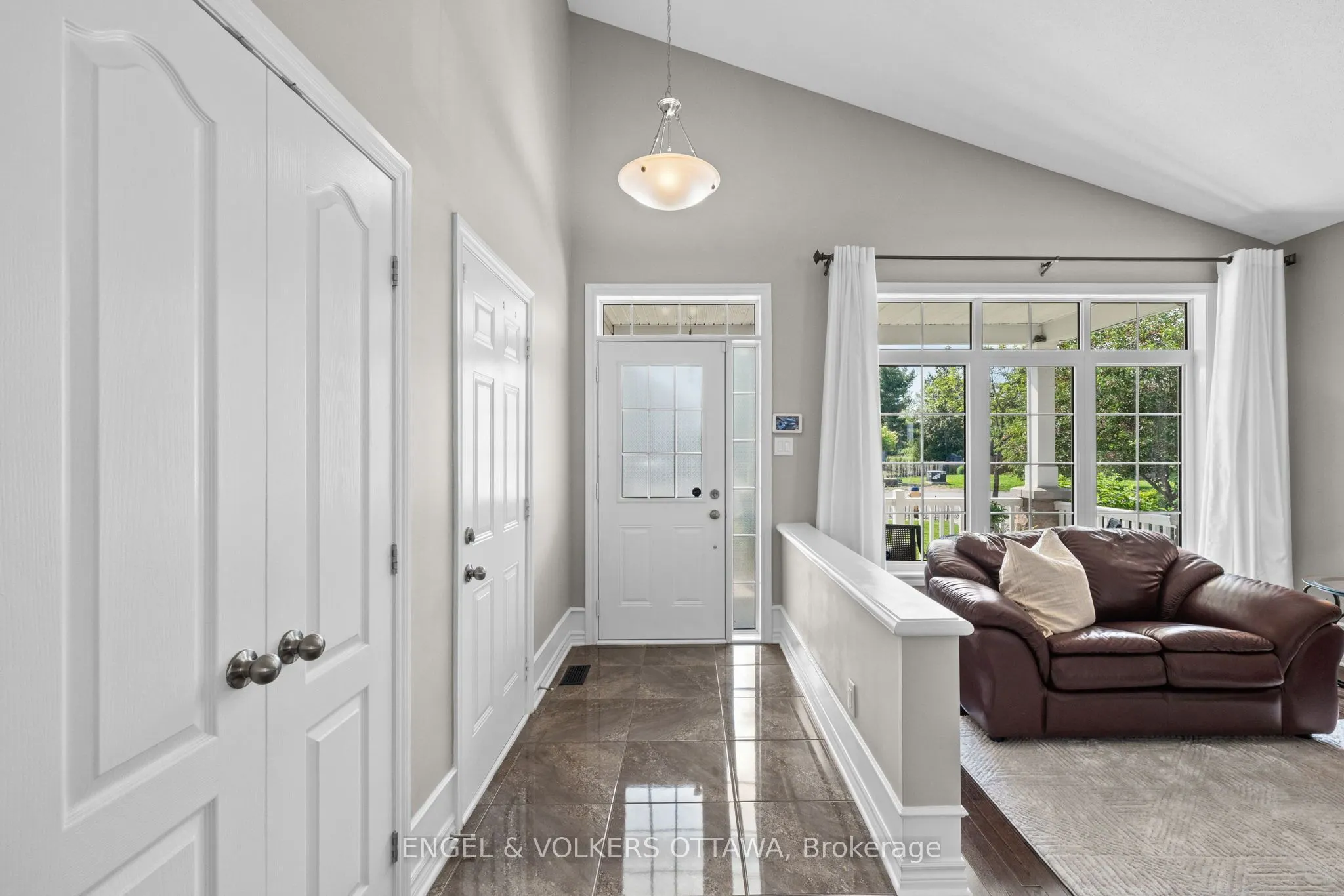 112 Equinelle Drive