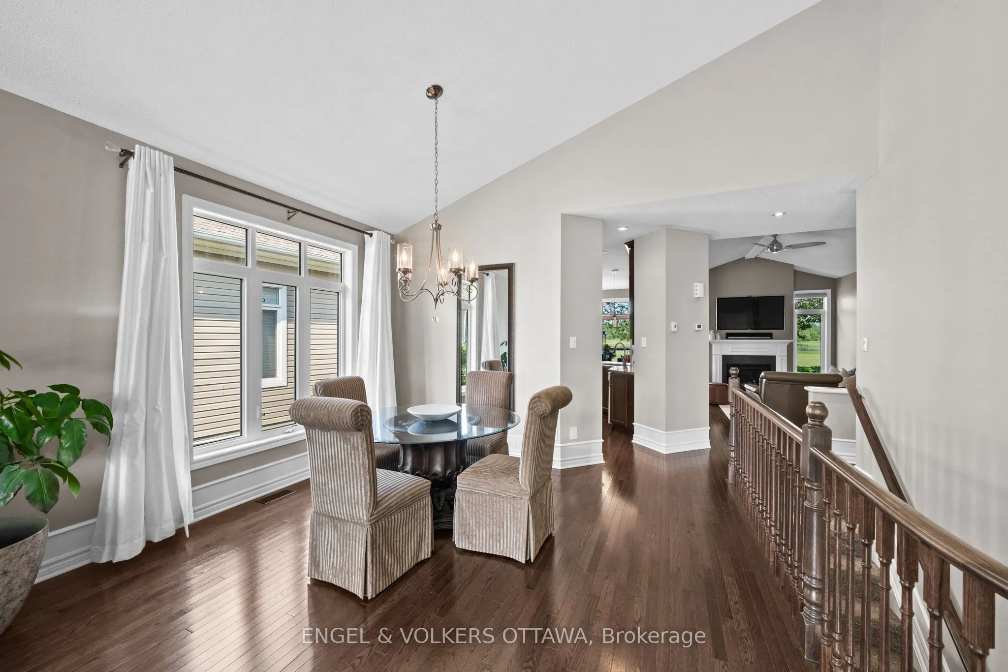 112 Equinelle Drive