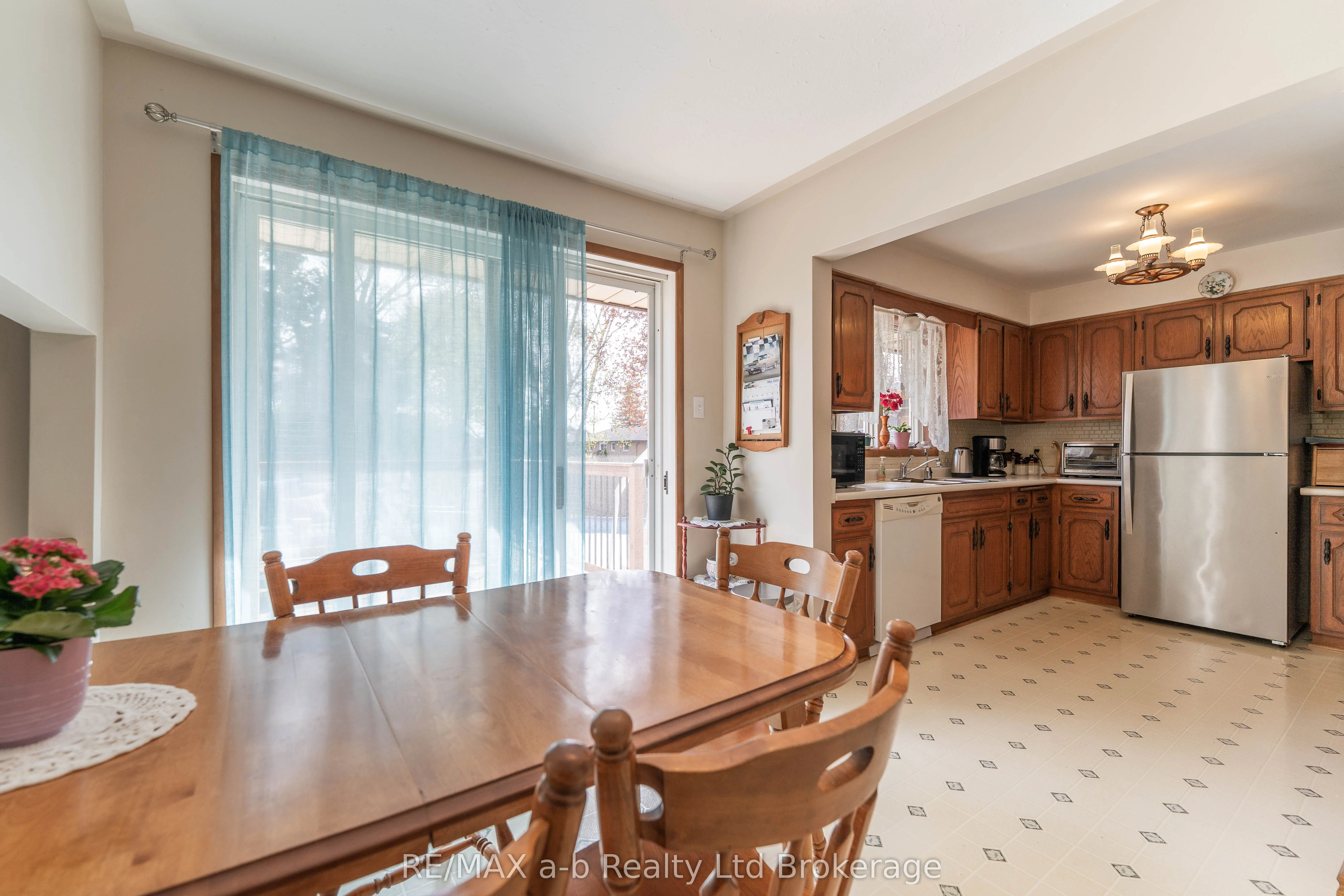 2 Cranberry Road