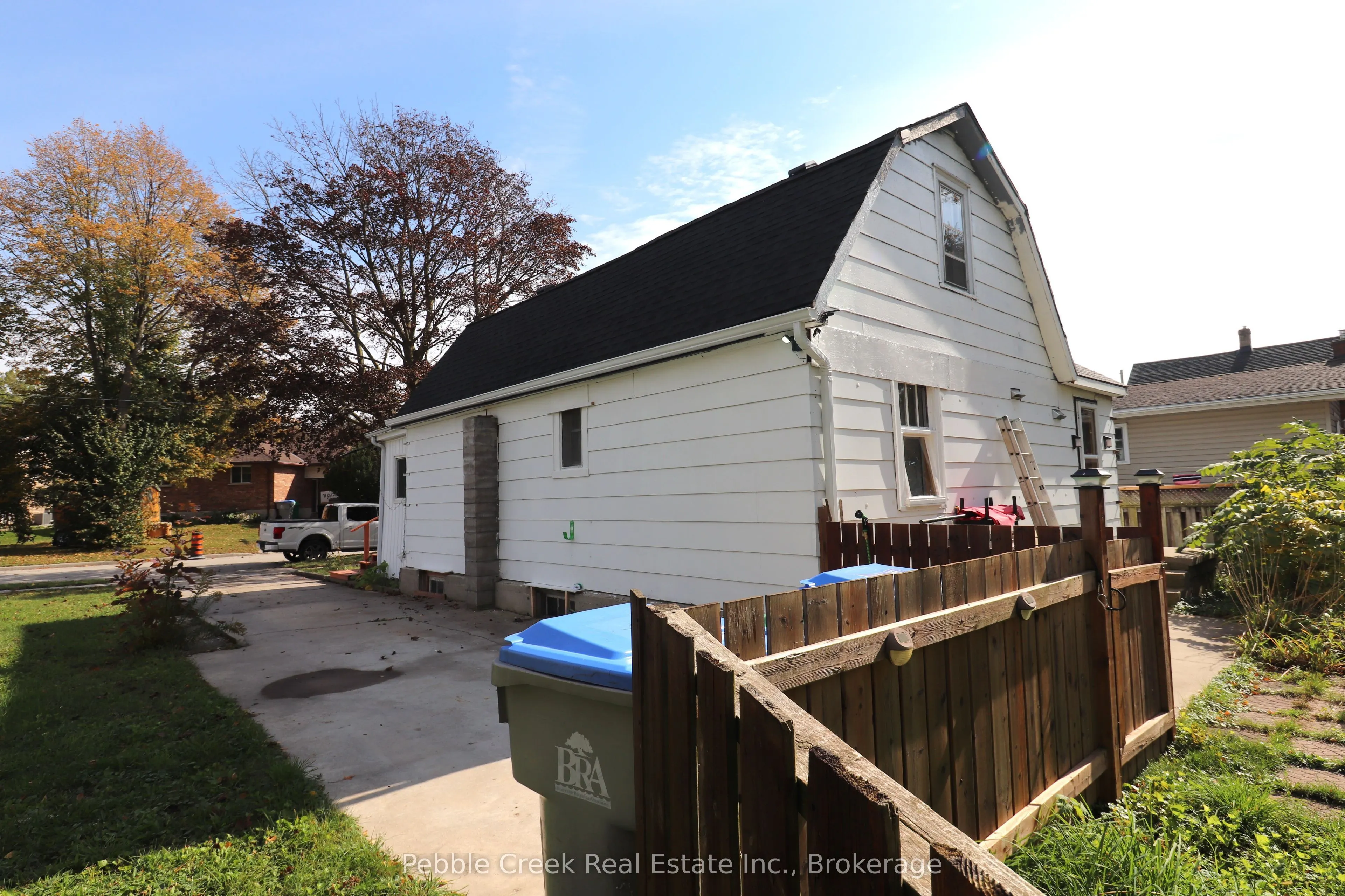 208 Hincks Street