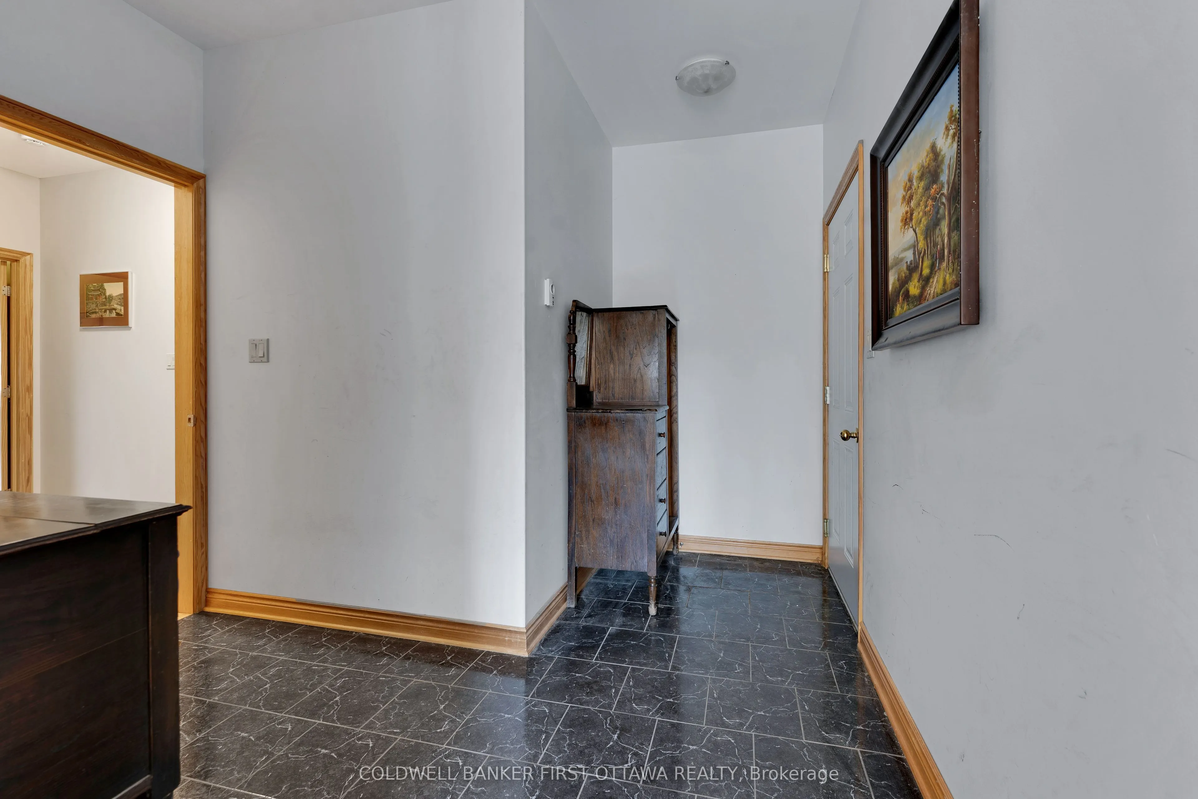 399 Grady Road E