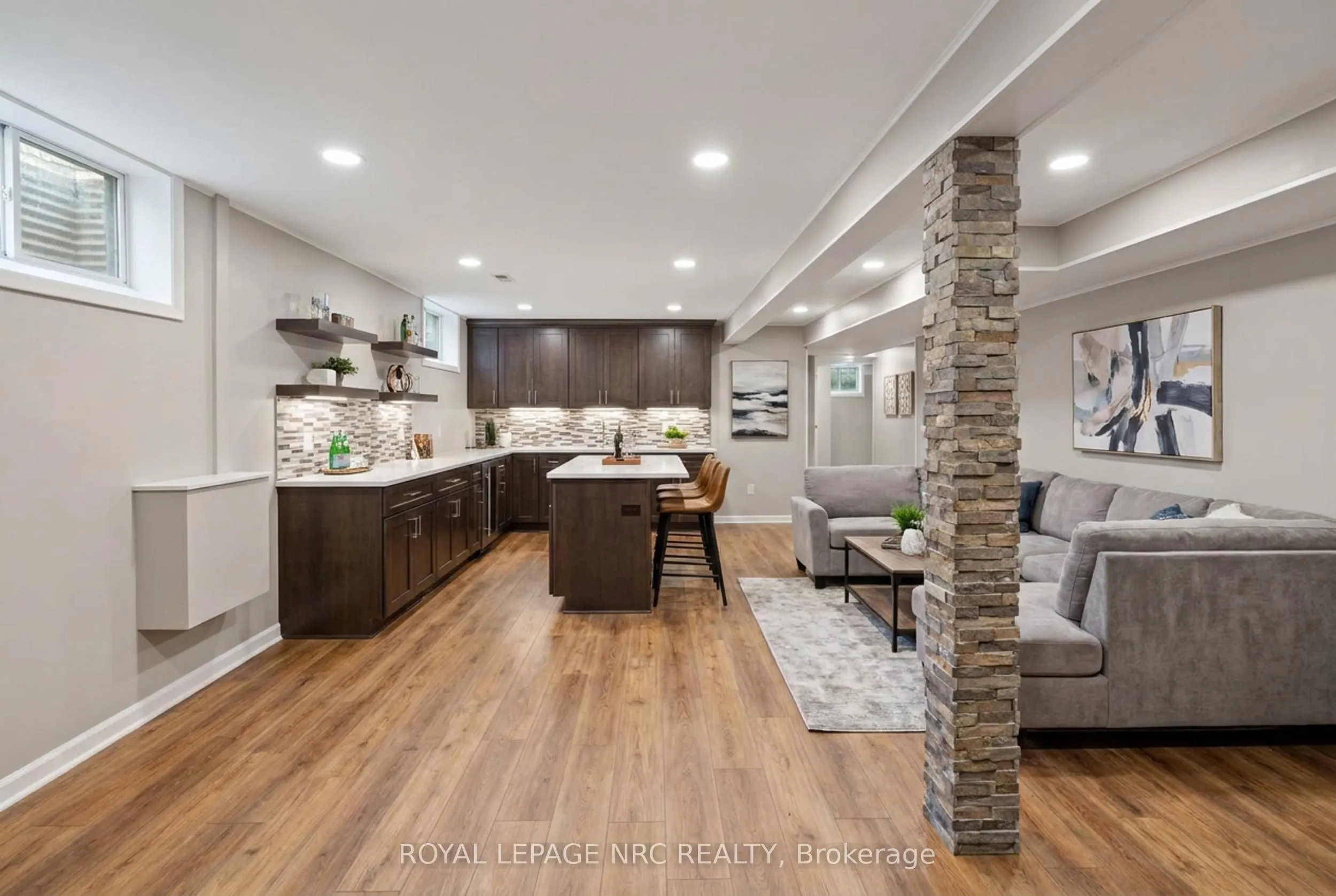 552 Bunting Road