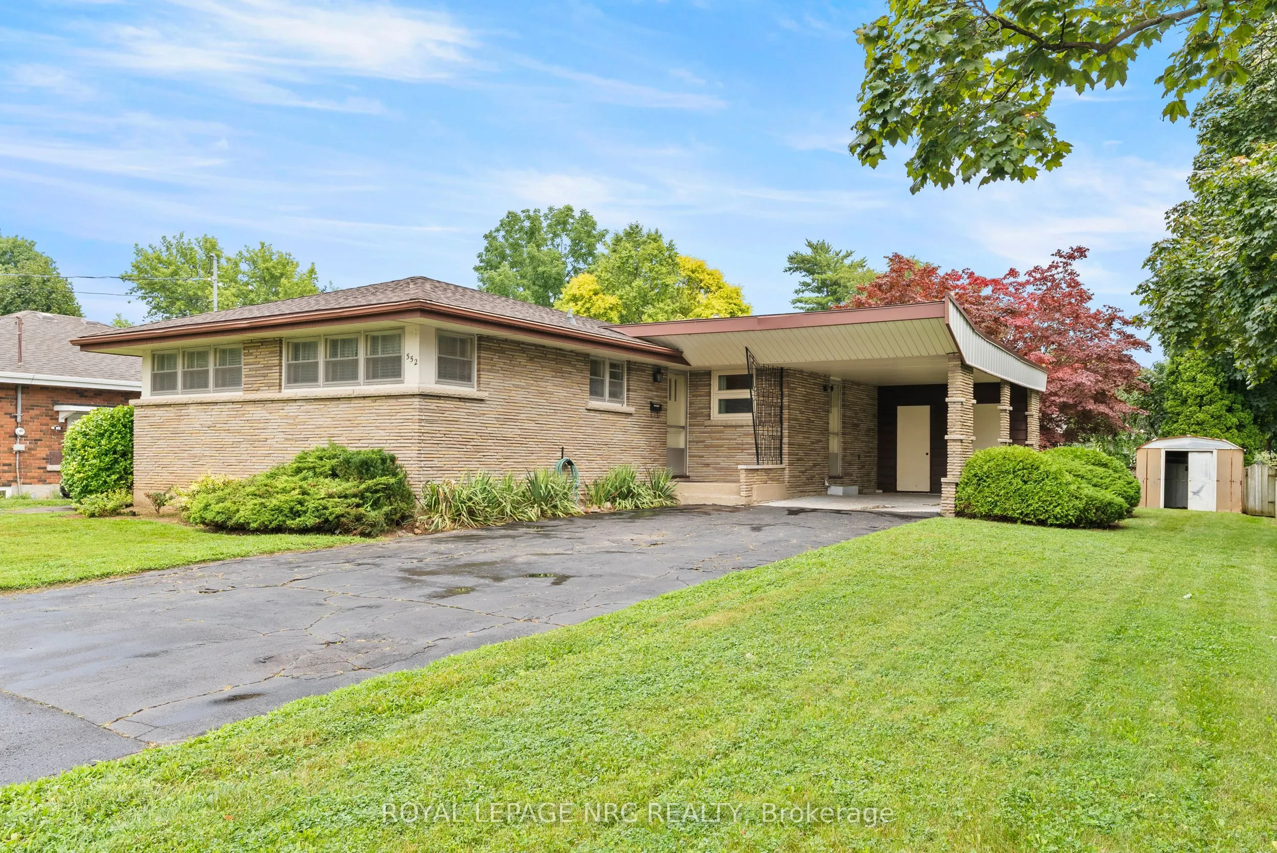 552 Bunting Road