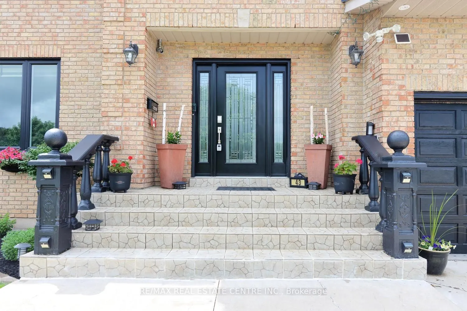 43 Regalview Drive