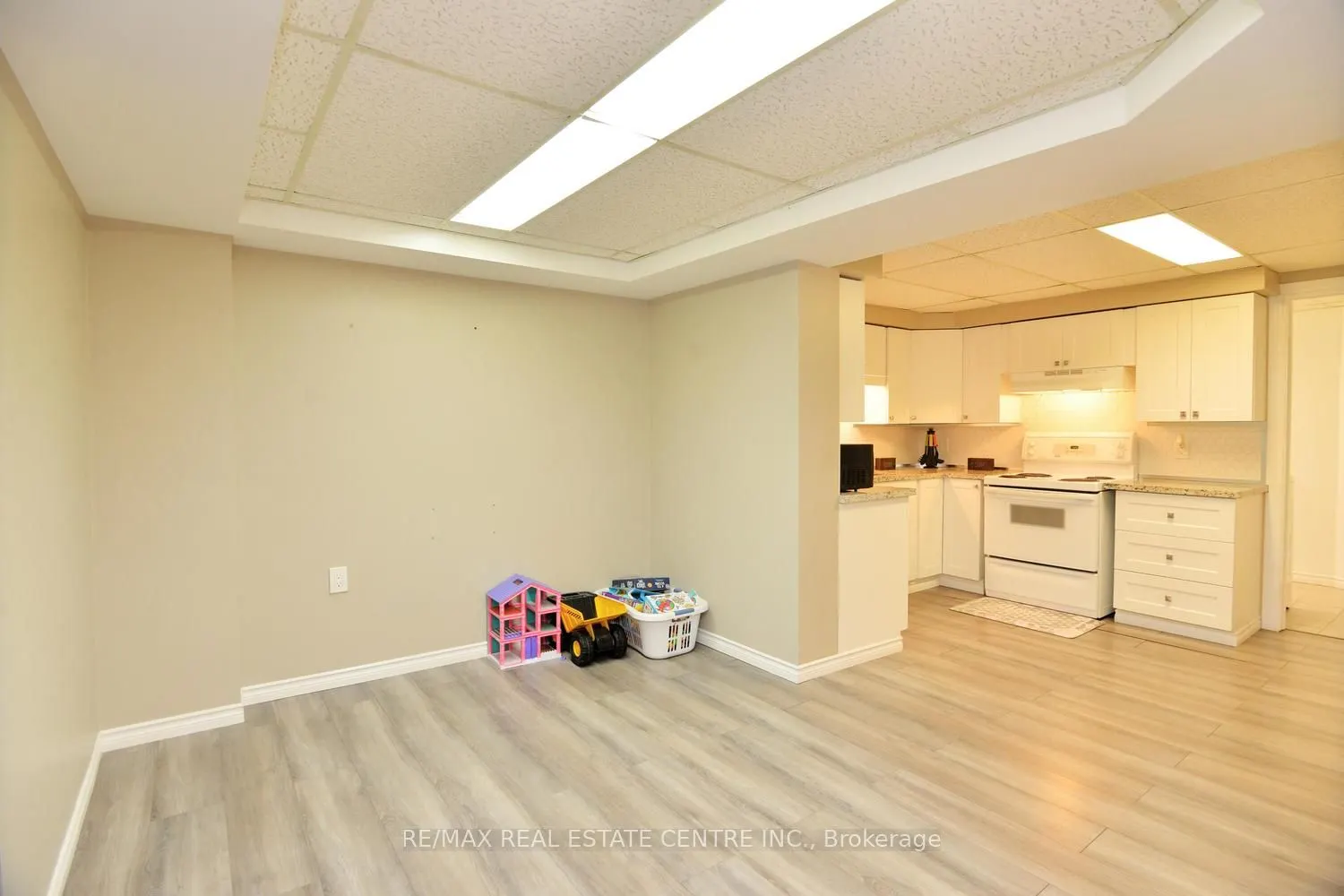 43 Regalview Drive