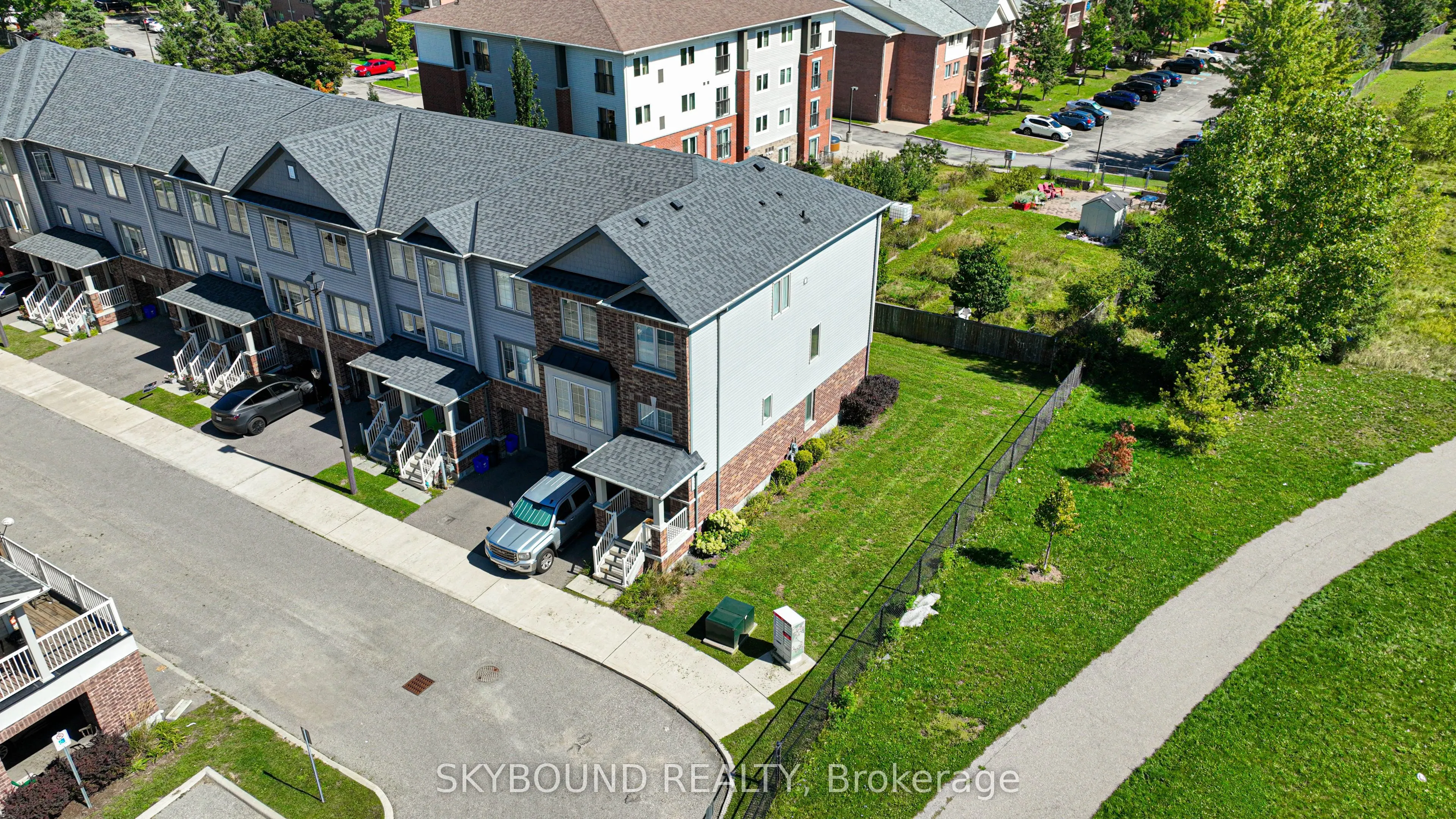 395 Linden Drive #8