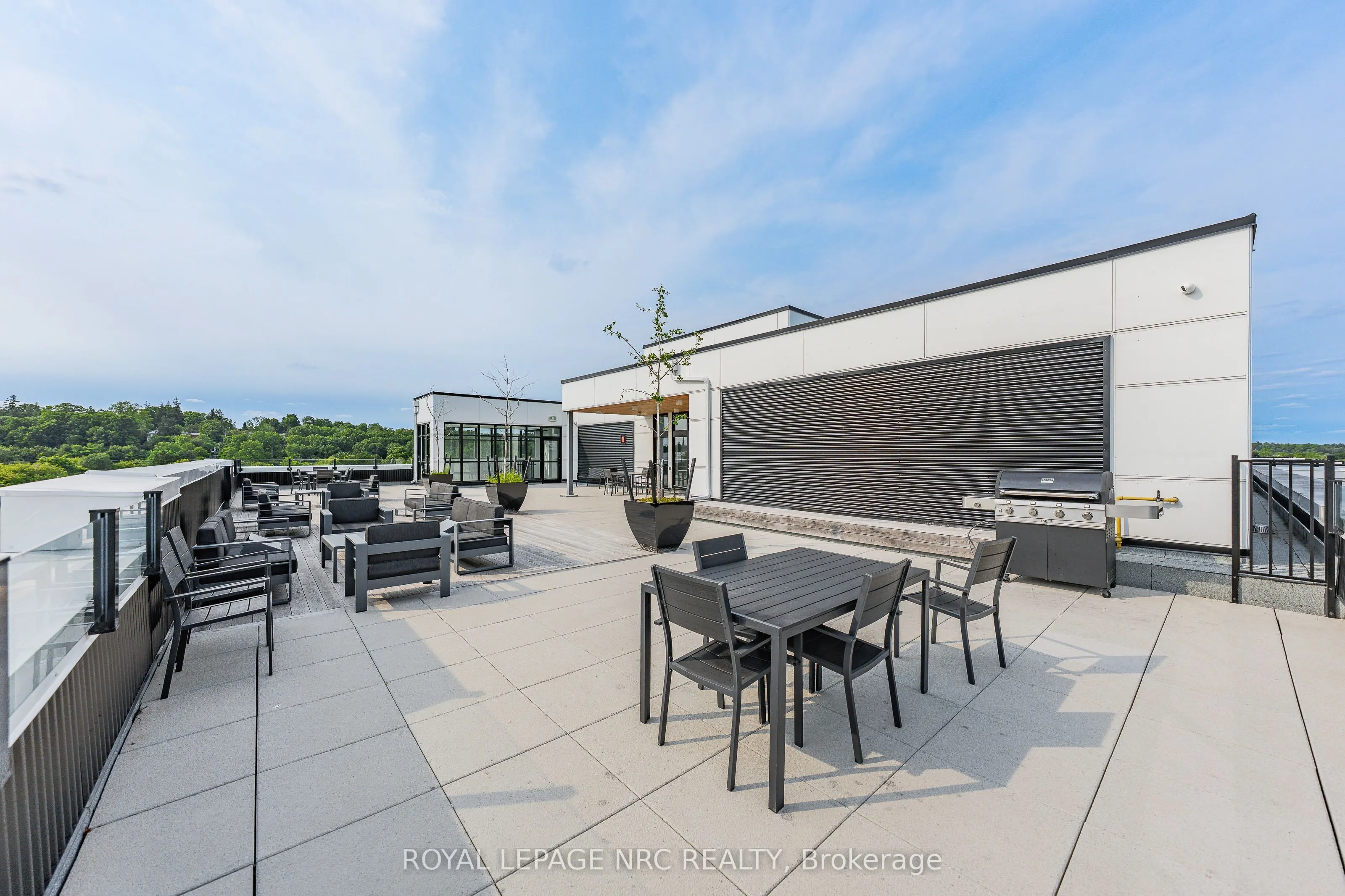 120 Huron Street #418