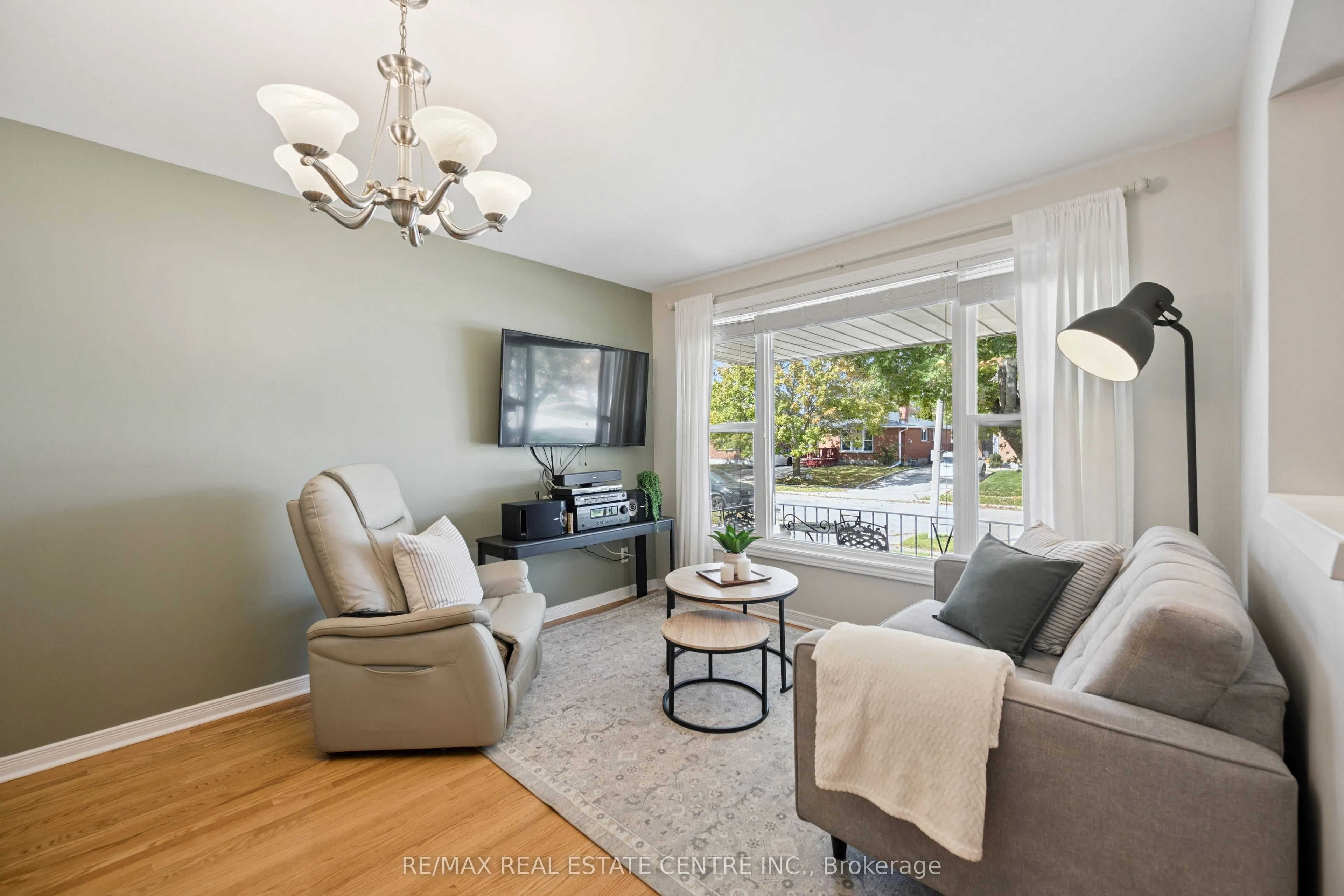 99 Linnwood Avenue