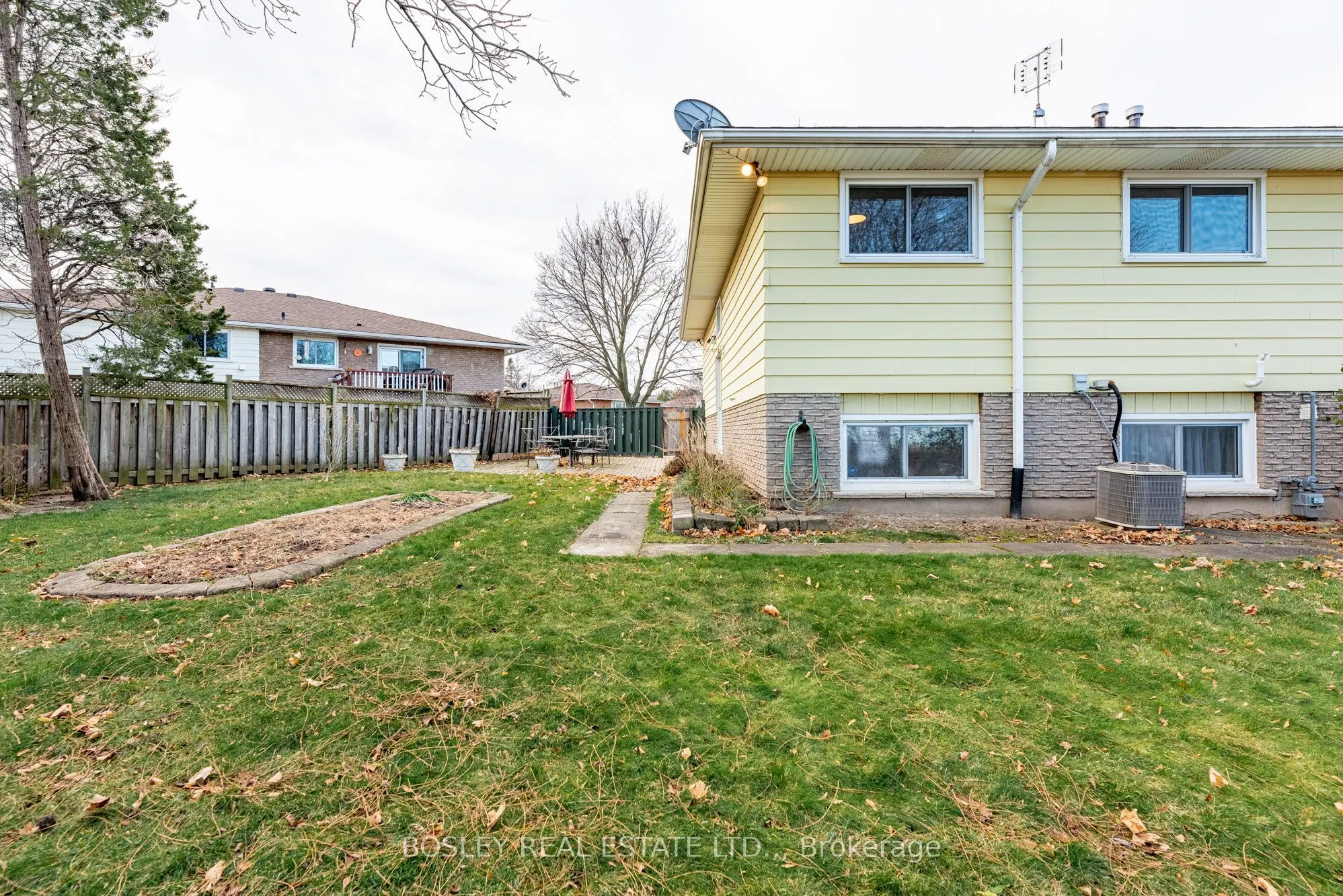 15 ALDEN Court
