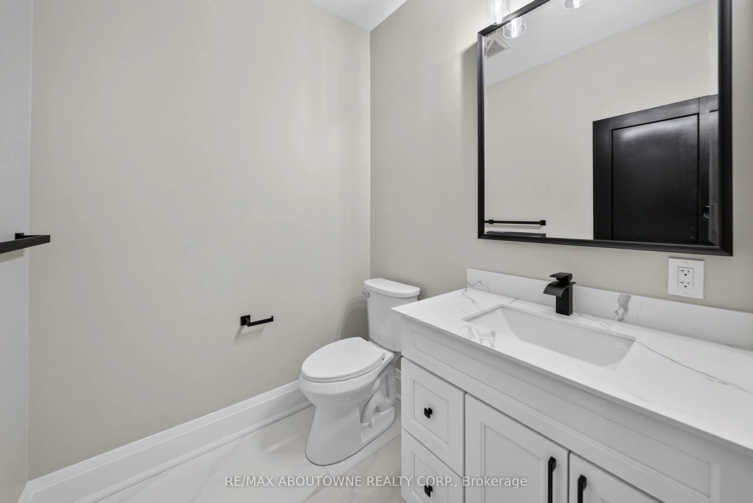 21 Haldimand 66 Road