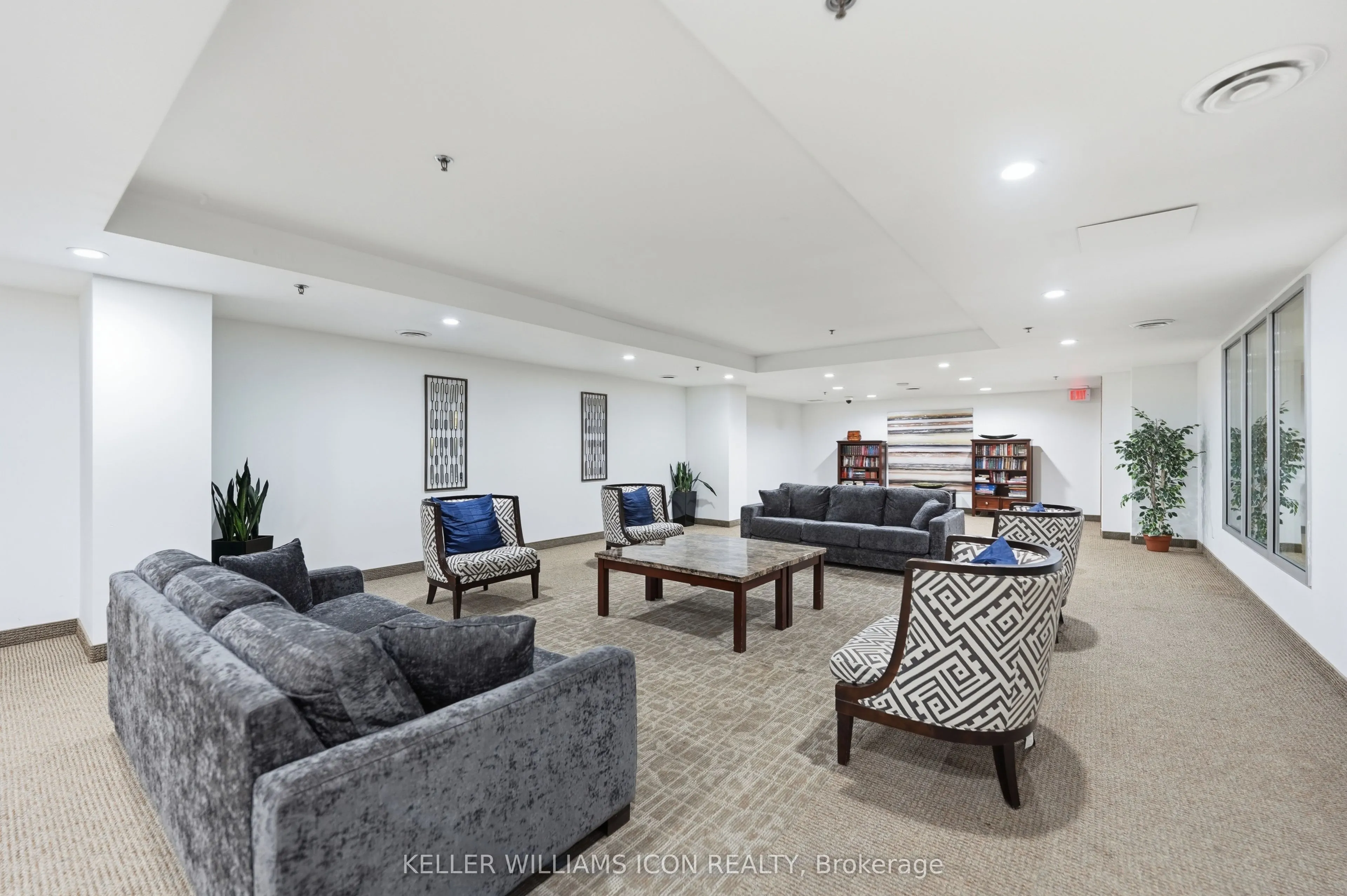 195 Besserer Street #2405