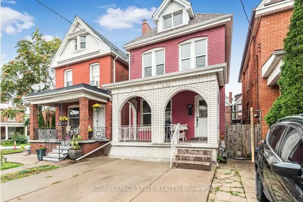 46 Holton Avenue N