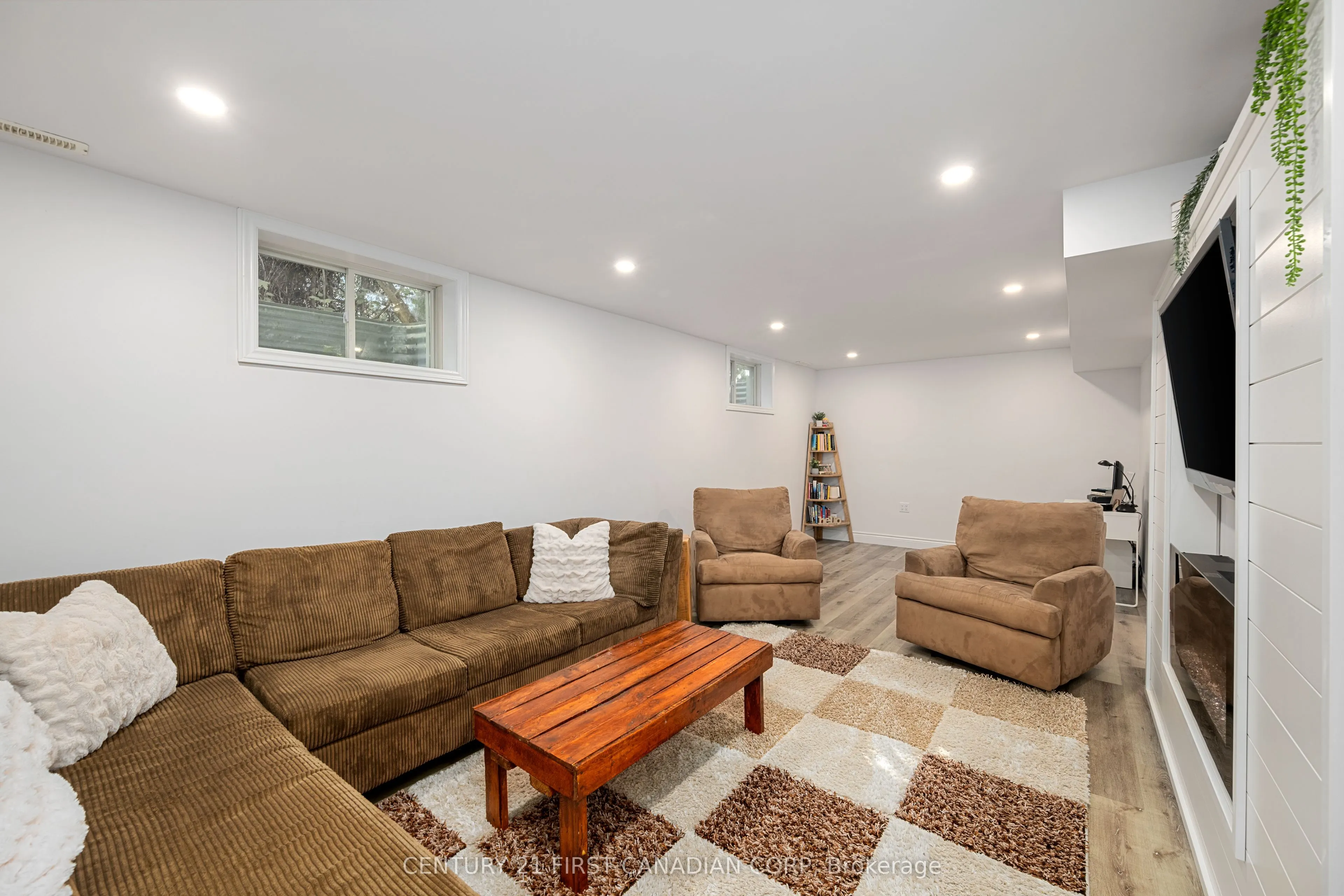 101 Duchess Avenue