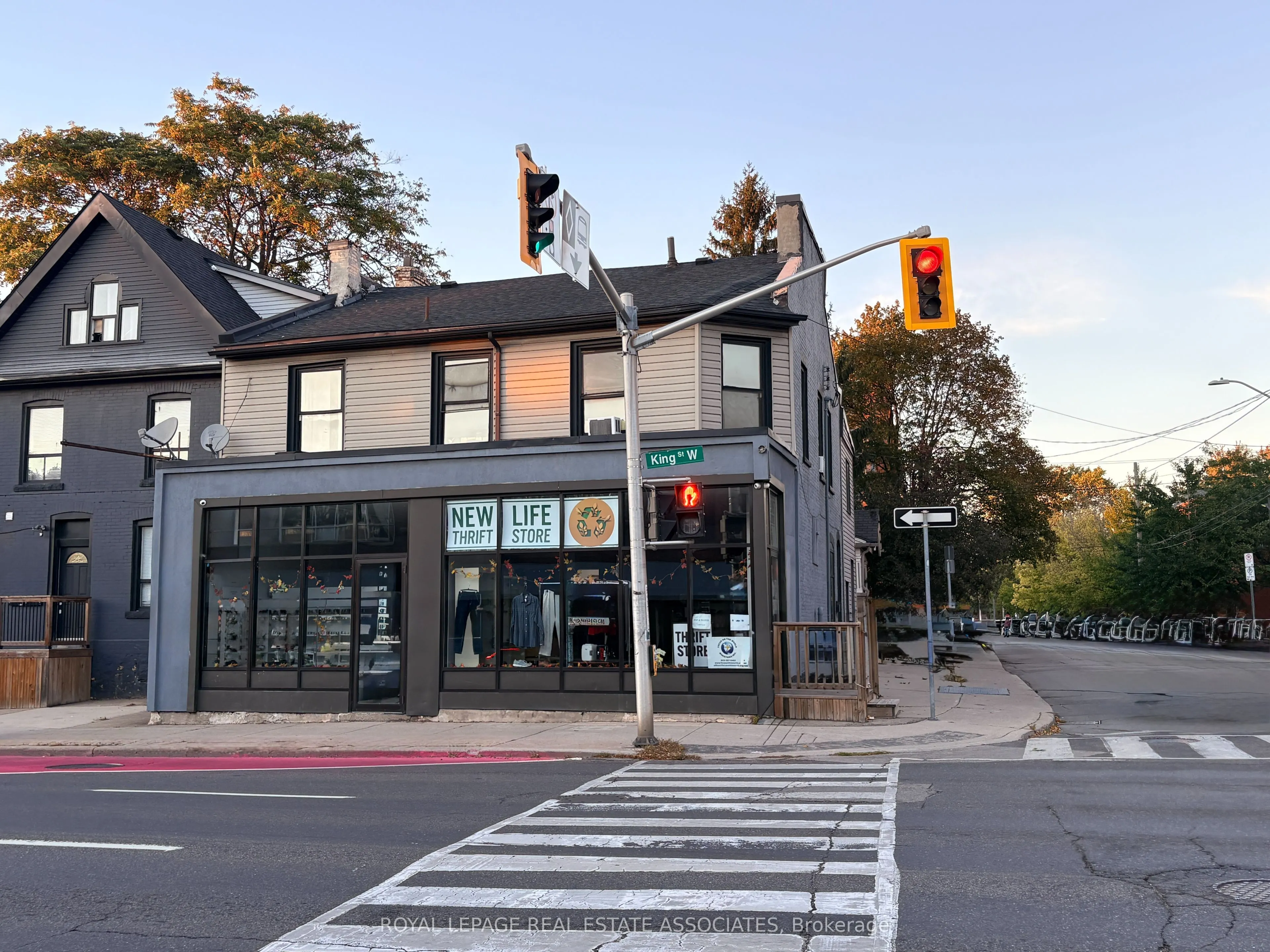 428 King Street W