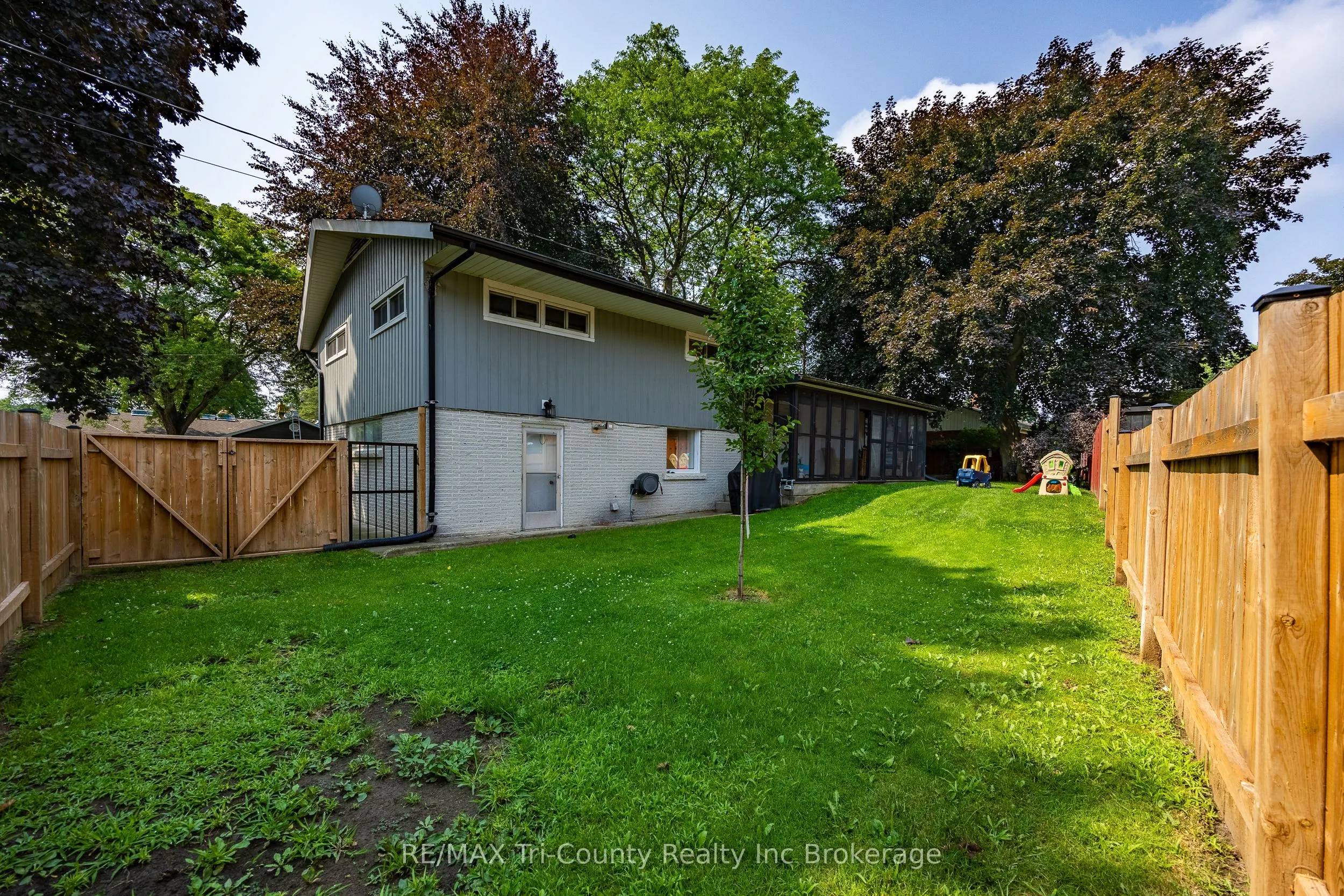 30 Fairfield Crescent