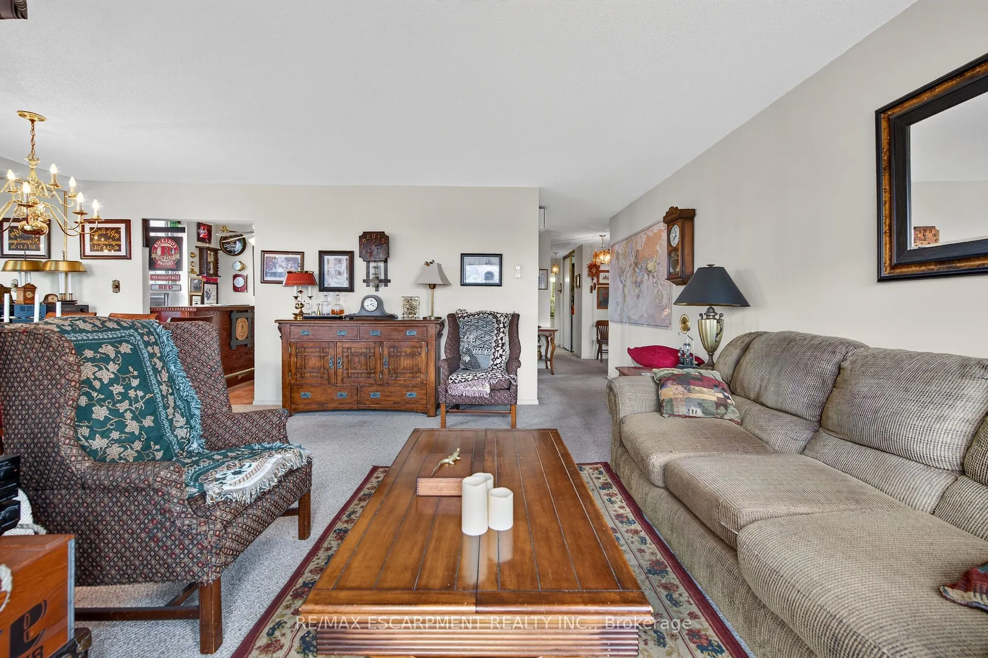 75 QUEEN Street N #1203