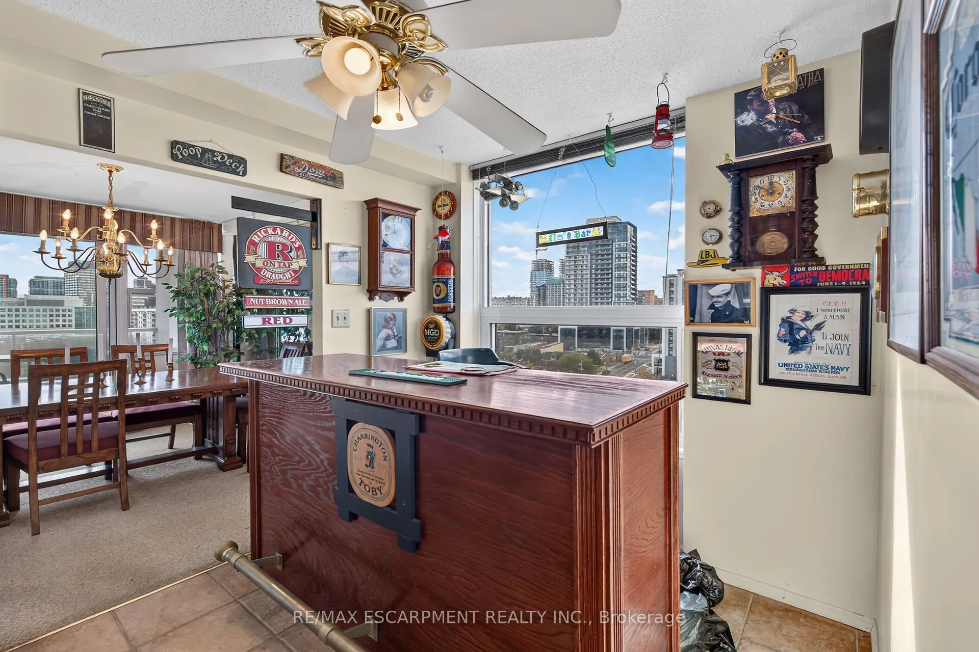 75 QUEEN Street N #1203