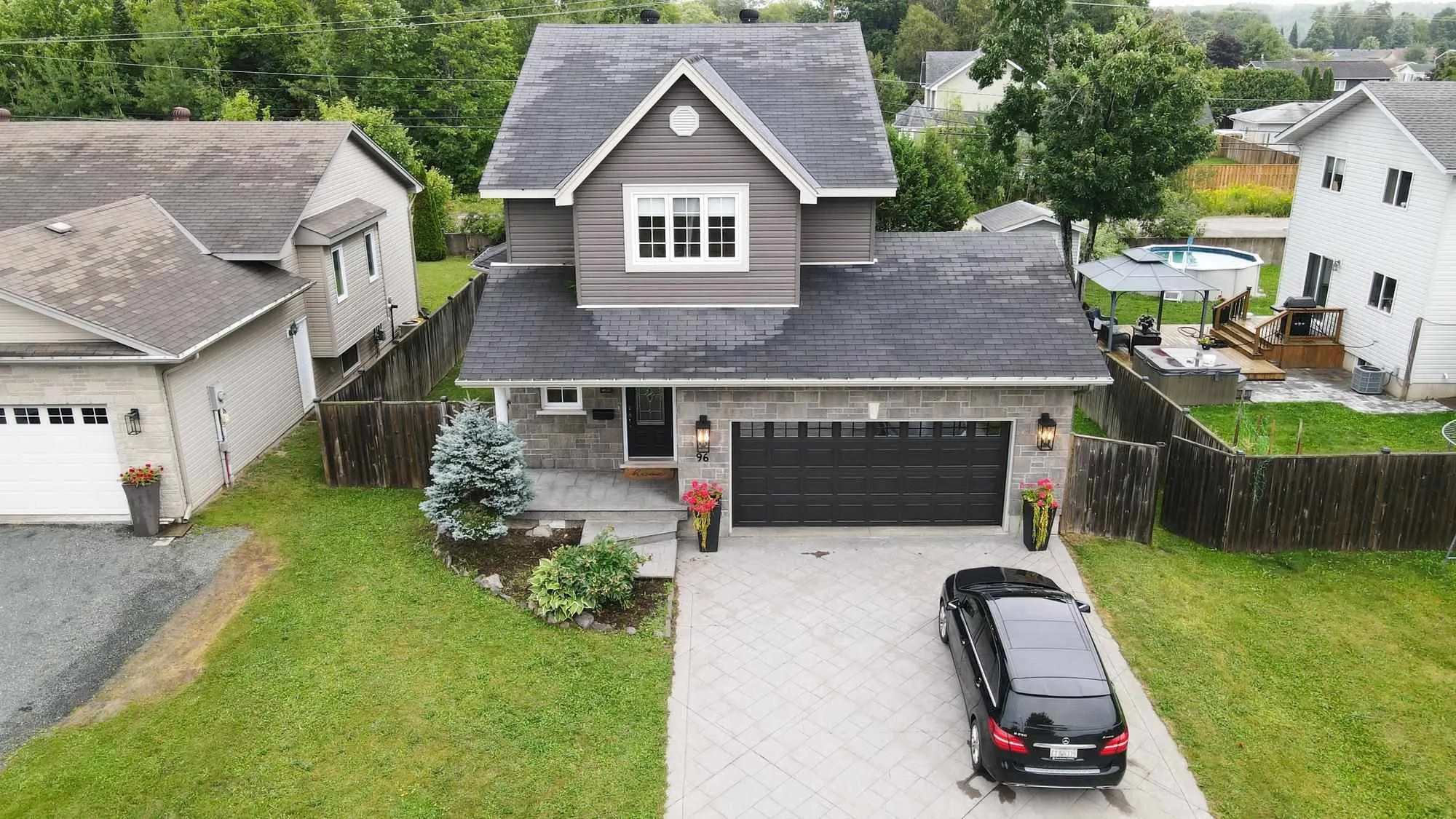 96 Ruscio Crescent