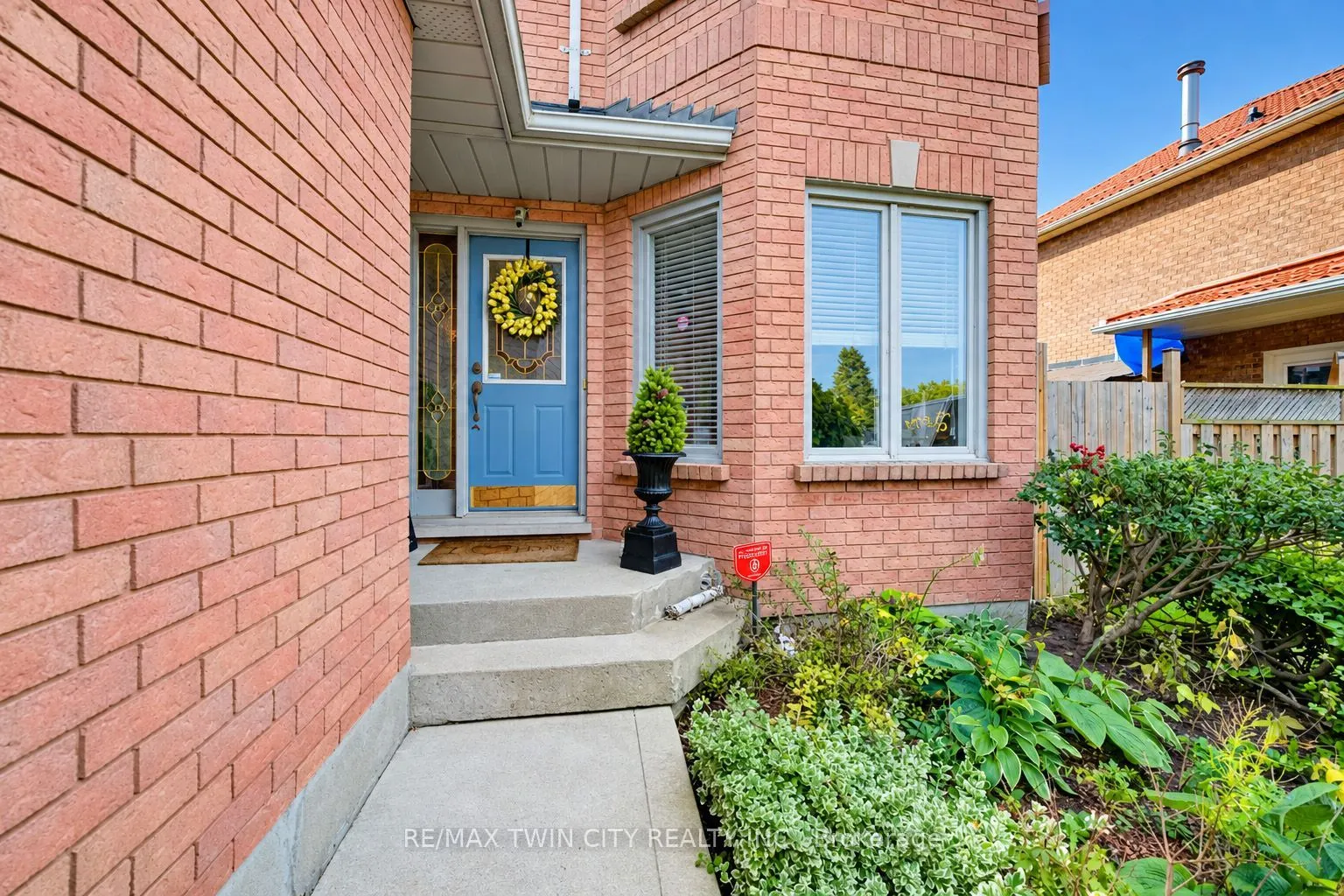 11 Peregrine Crescent