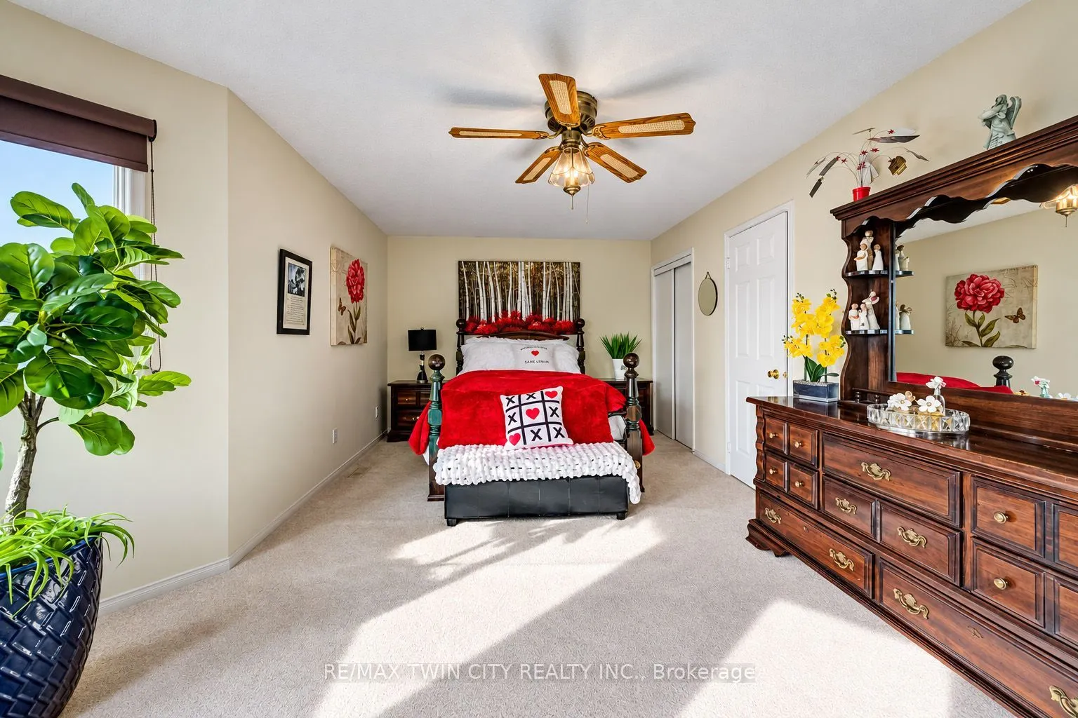 11 Peregrine Crescent