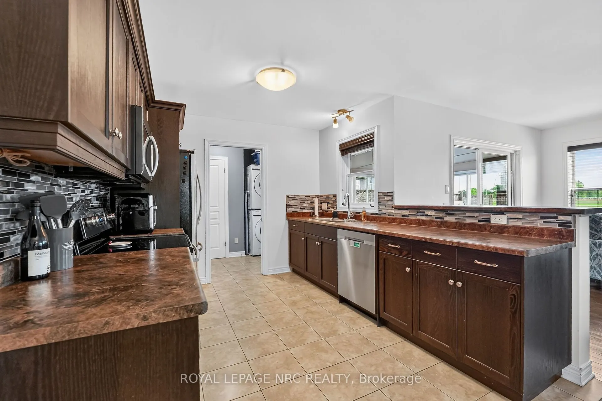 255 Empress Avenue