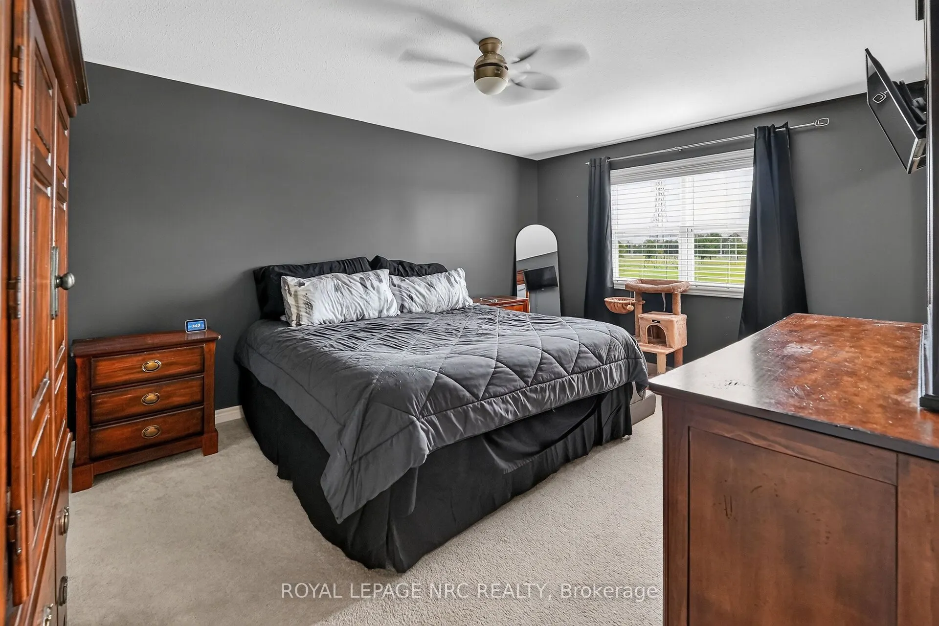 255 Empress Avenue