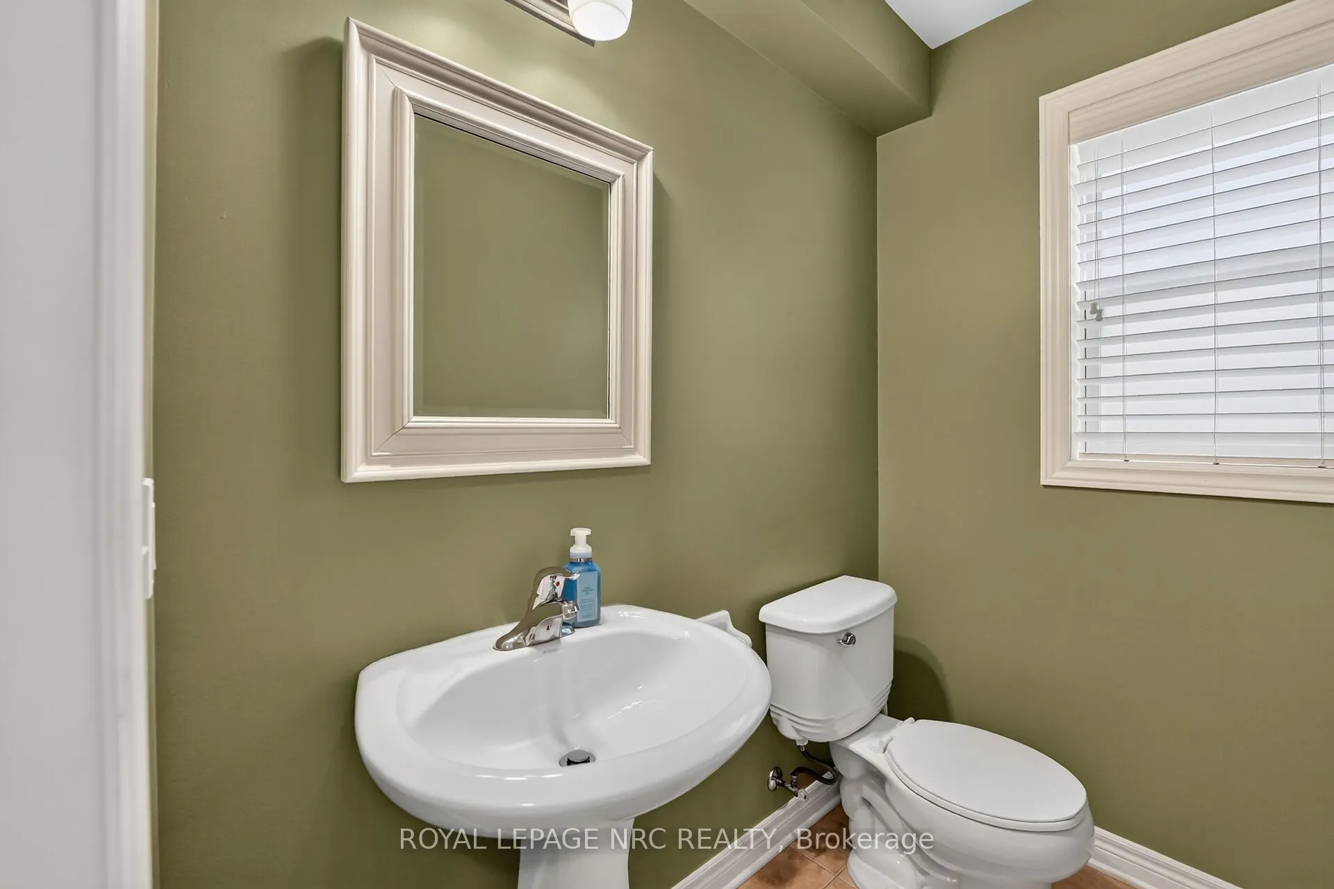 255 Empress Avenue